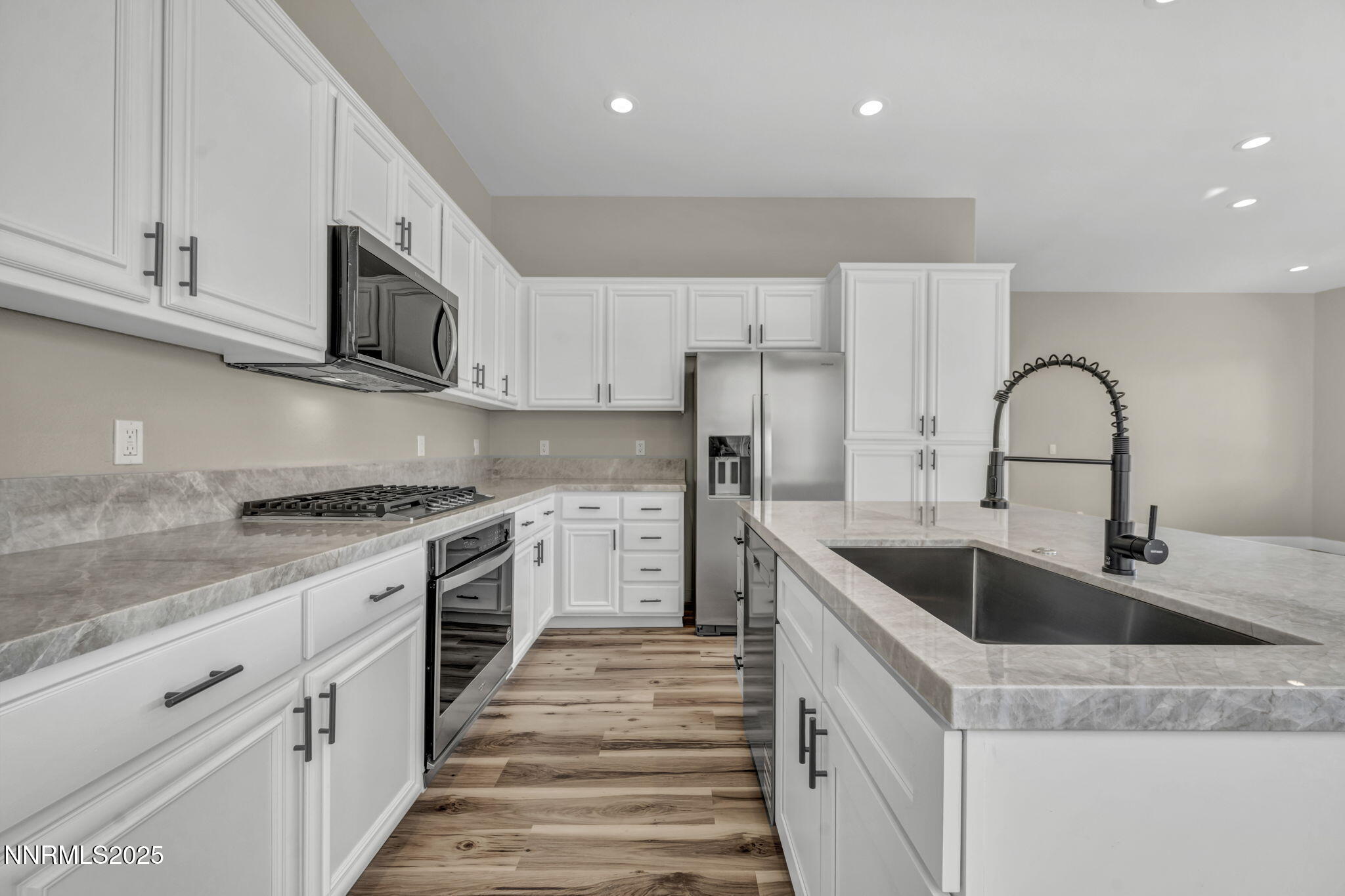 40-web-or-mls-1781-emerald-bay-dr