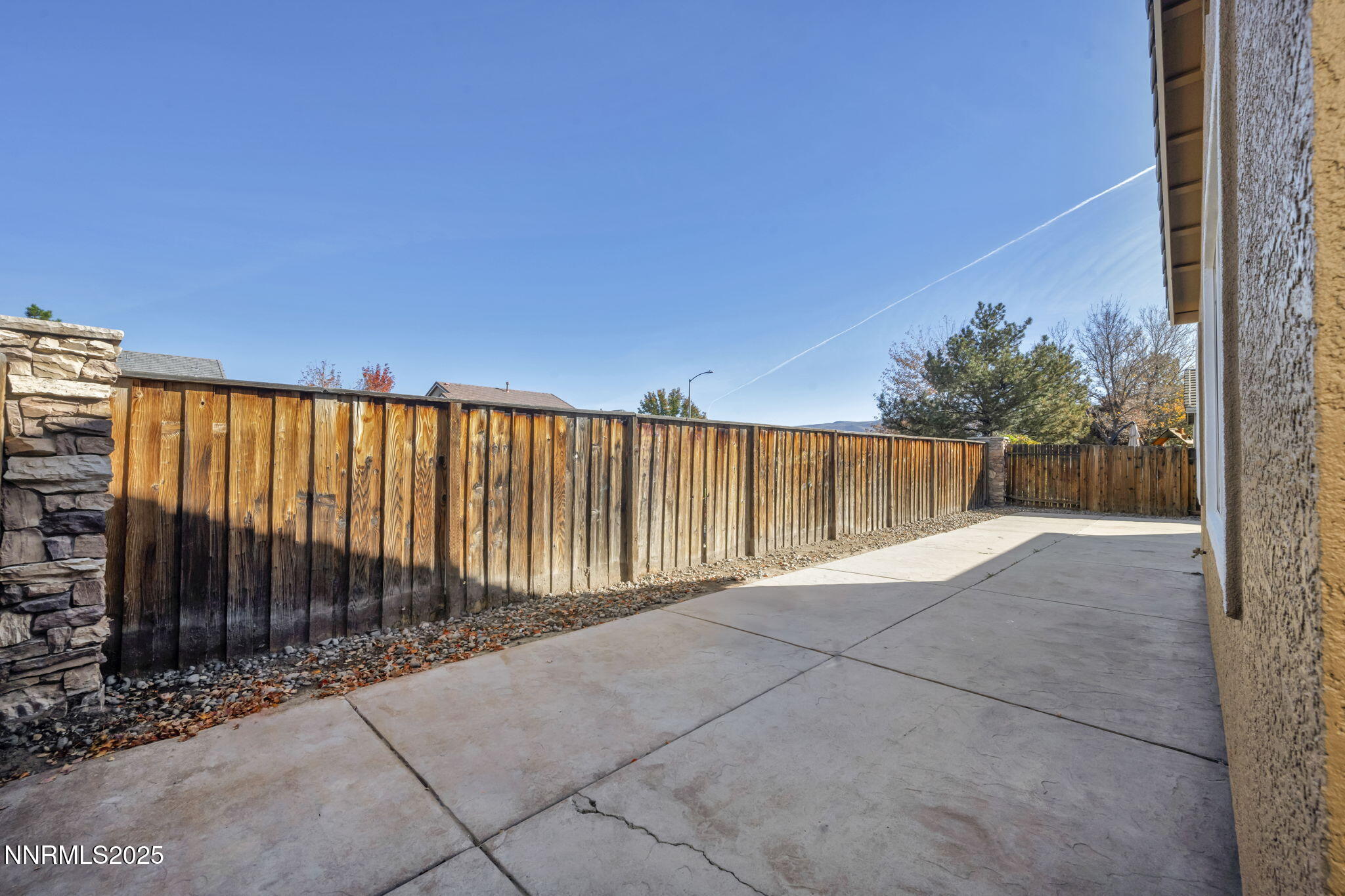 9-web-or-mls-1781-emerald-bay-dr