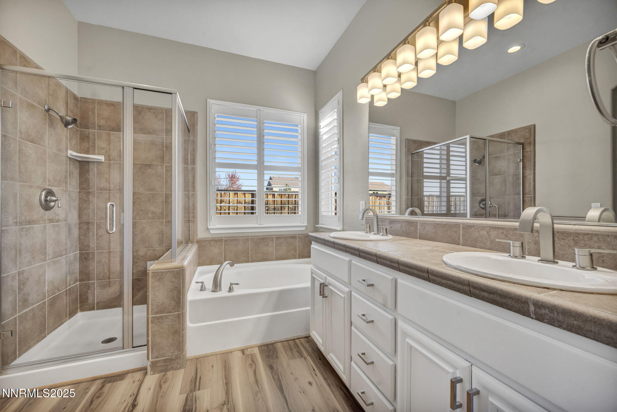 60-web-or-mls-1781-emerald-bay-dr