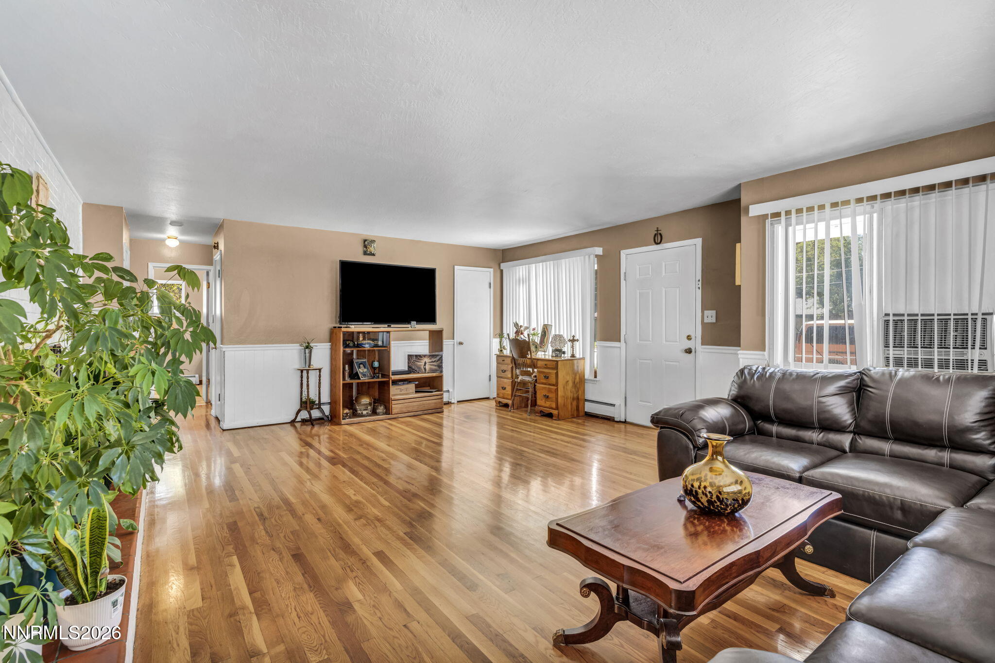 724 W 5th Street