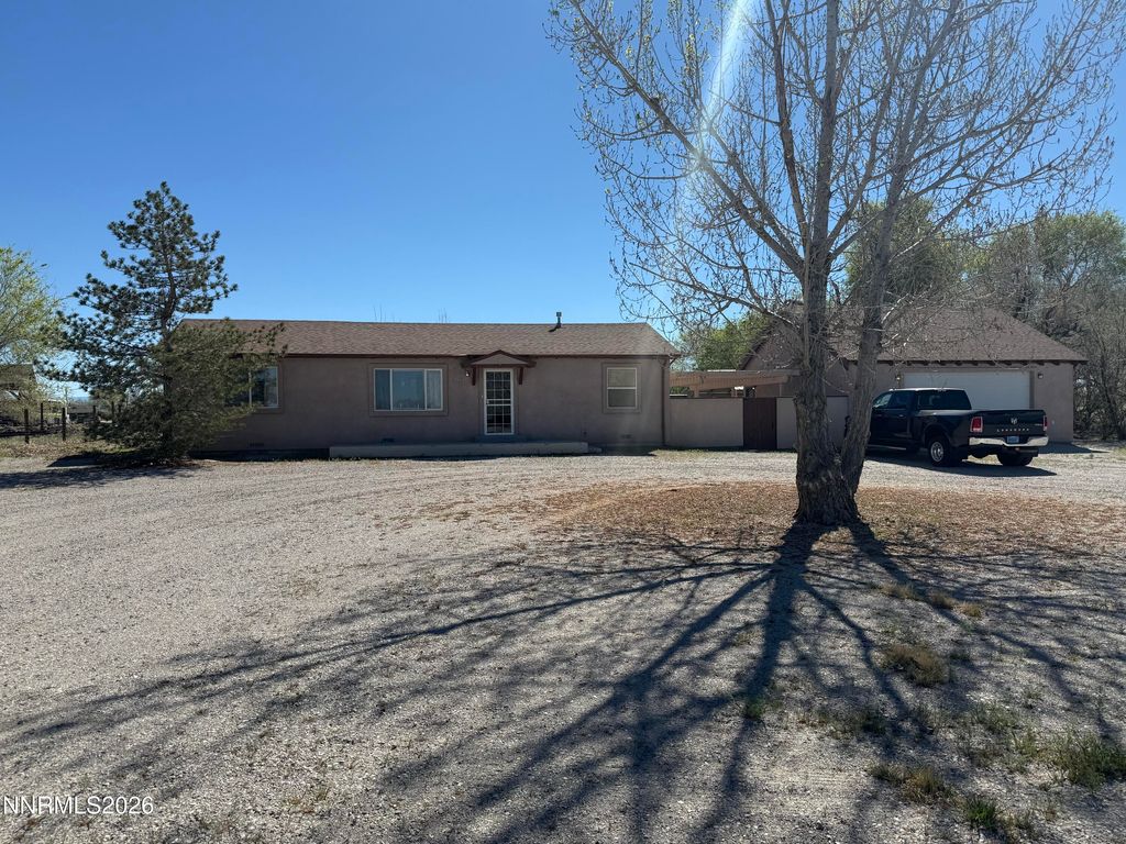 Photo of 5424 Desert Hills Loop, Fallon, NV 89406 (MLS # 260003378)