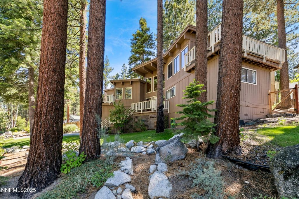 Photo of 173 Hall Court, Stateline, NV 89449 (MLS # 250052402)