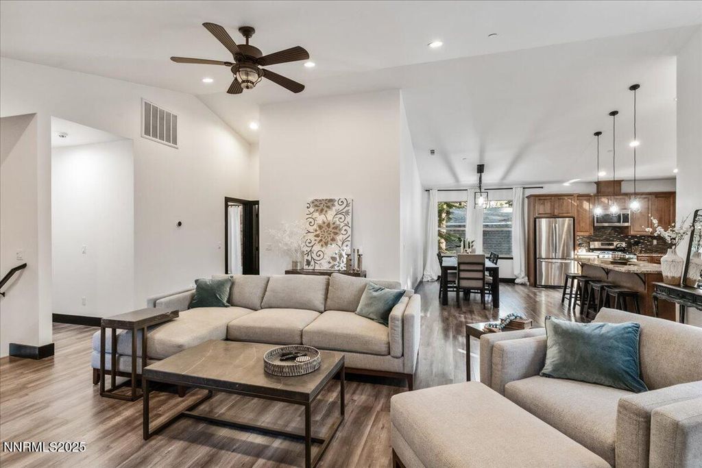 Photo of 2212 Tahoe Vista Drive, South Lake Tahoe, CA 96150 (MLS # 250059278)