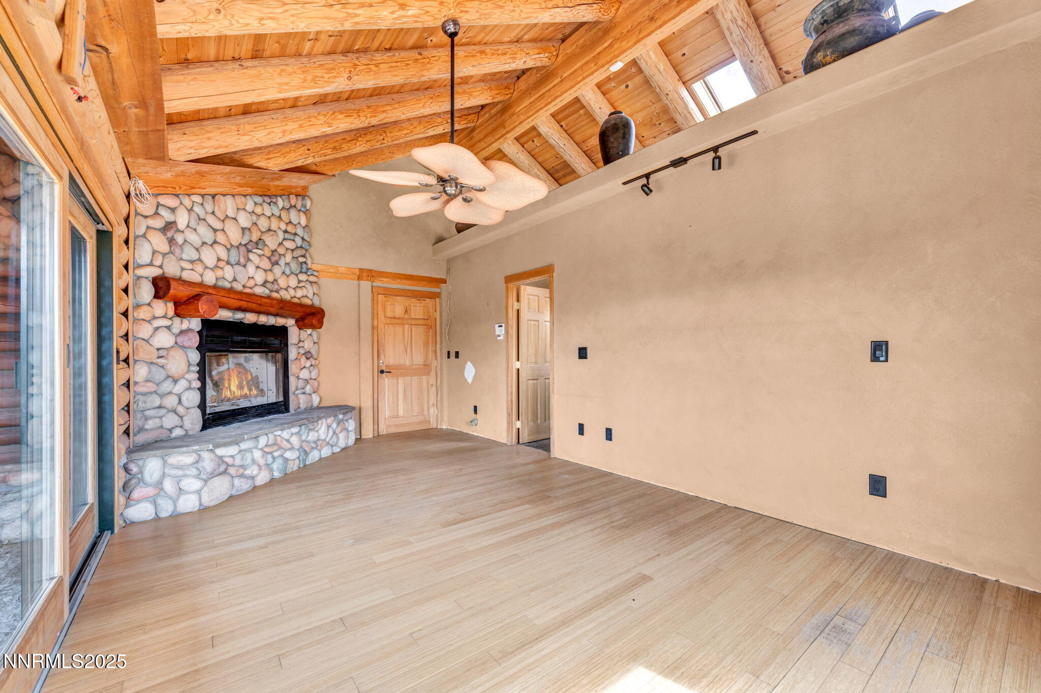 64-web-or-mls-1300-yellow-jacket-rd