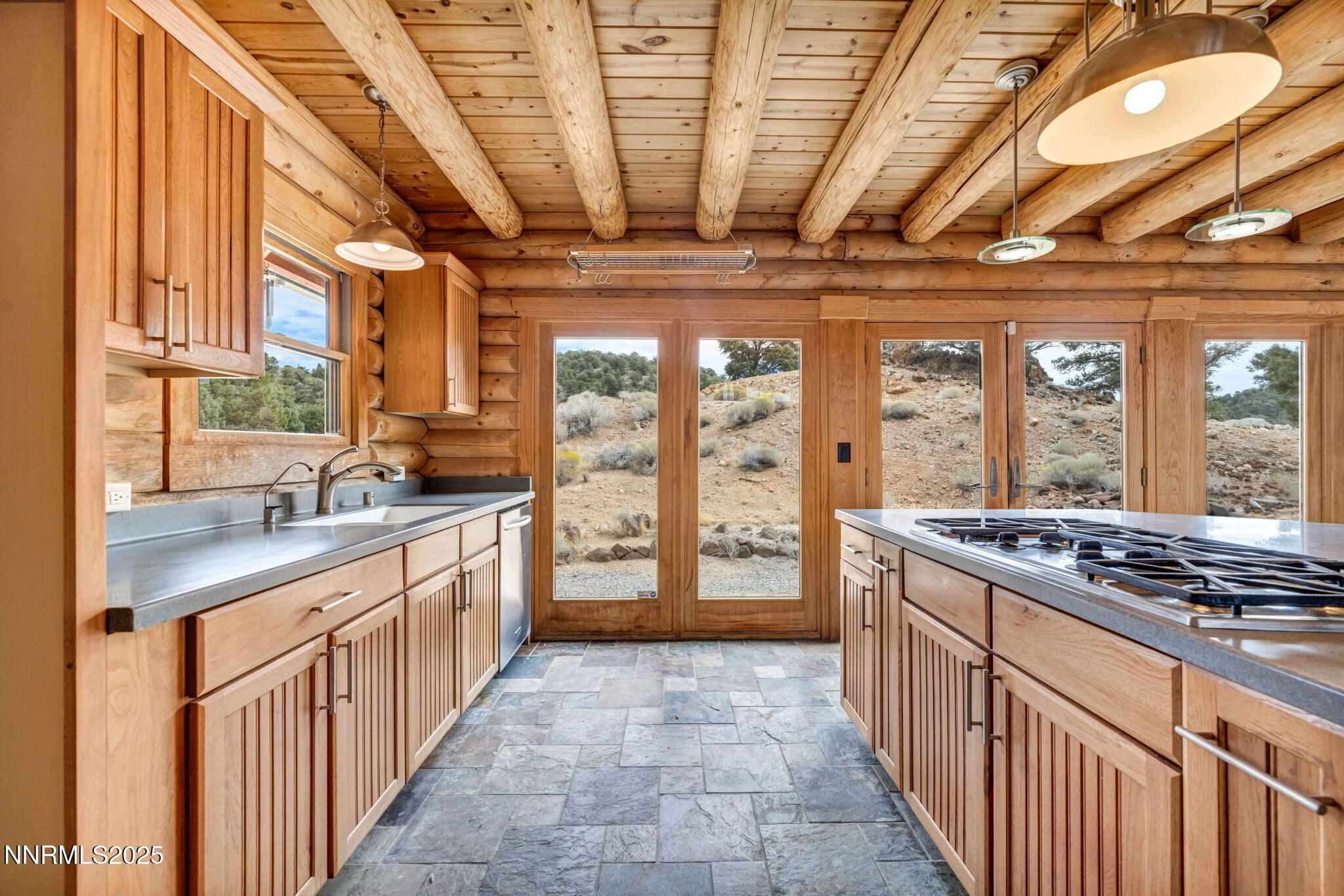 48-web-or-mls-1300-yellow-jacket-rd