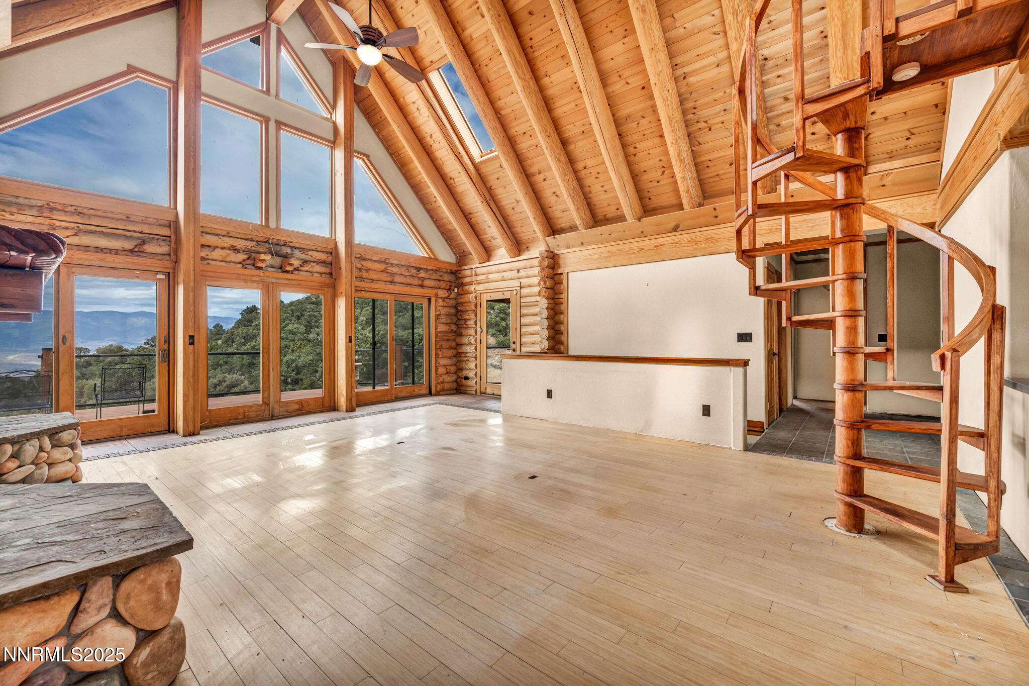 50-web-or-mls-1300-yellow-jacket-rd