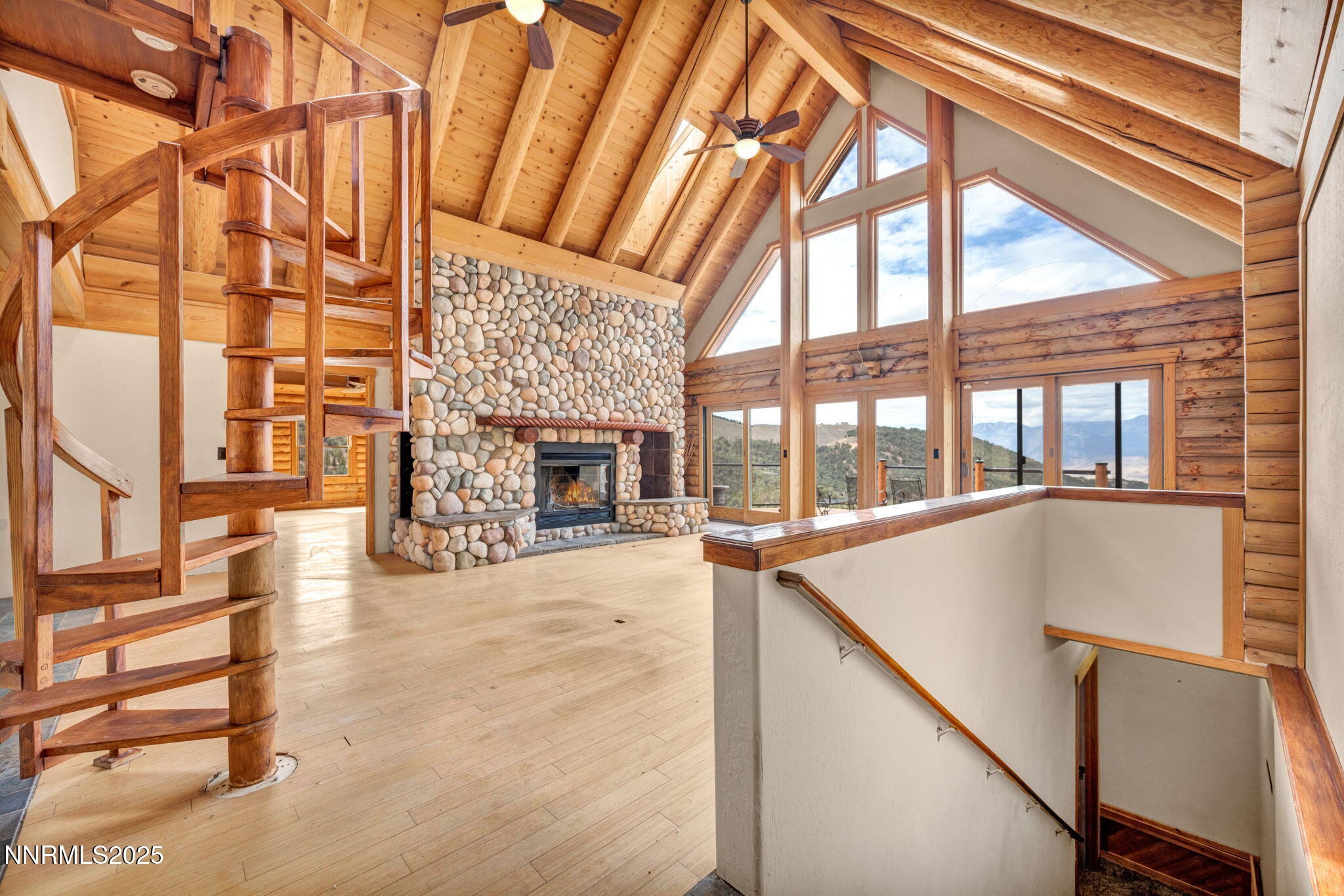 52-web-or-mls-1300-yellow-jacket-rd