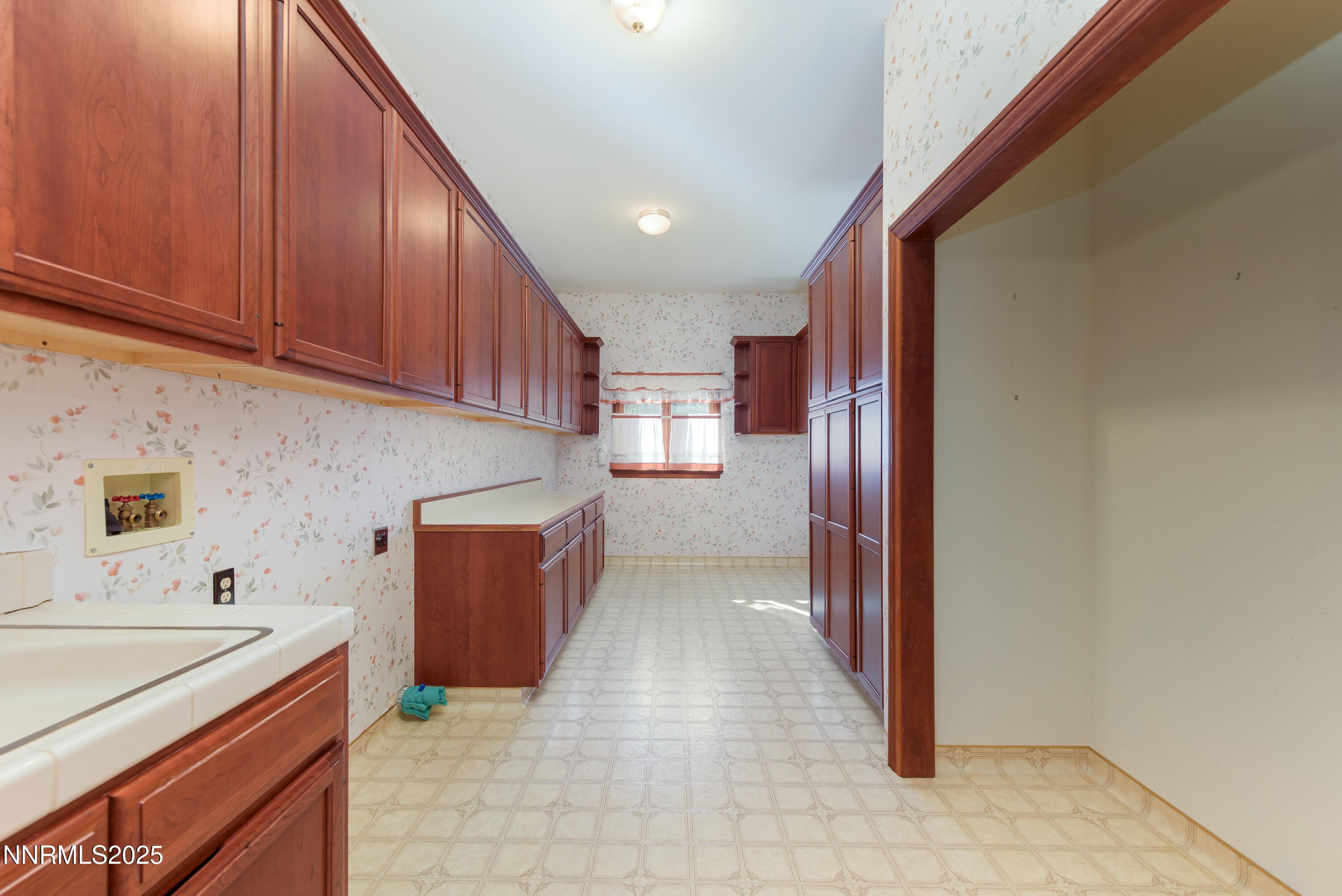 Genoa, Nevada, 89411, United States, 3 Bedrooms Bedrooms, ,4 BathroomsBathrooms,Residential,Active,2023370