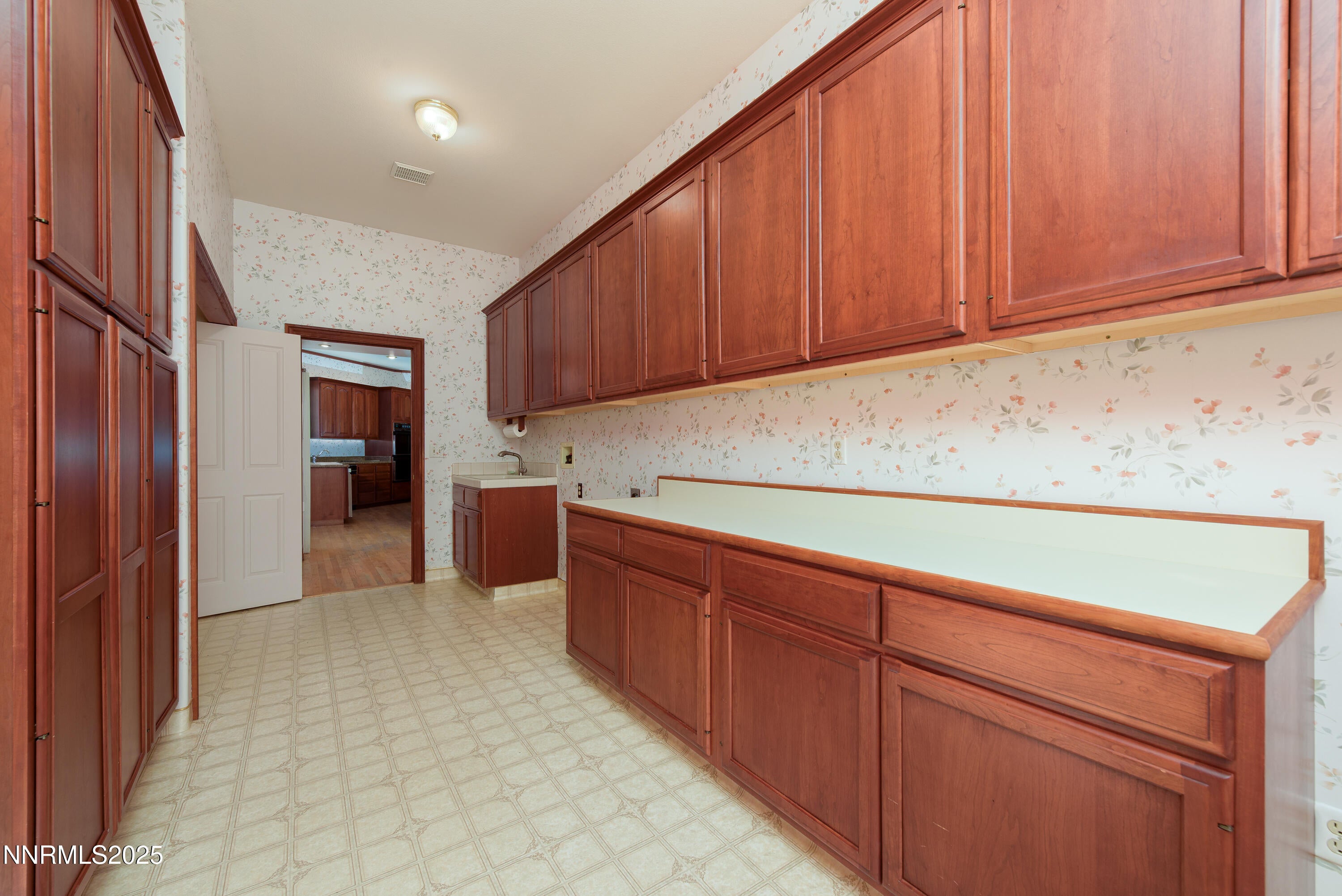 Genoa, Nevada, 89411, United States, 3 Bedrooms Bedrooms, ,4 BathroomsBathrooms,Residential,Active,2023370