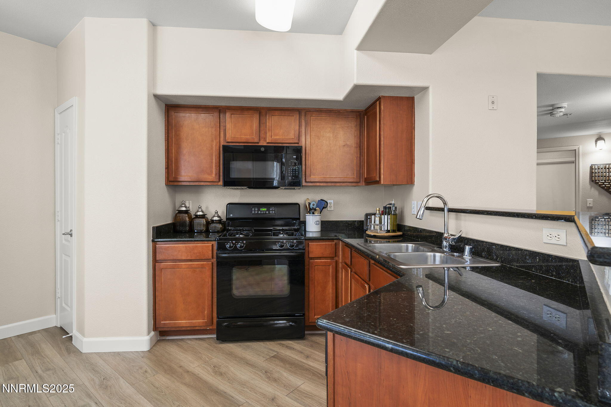 13-web-or-mls-_DSC9248