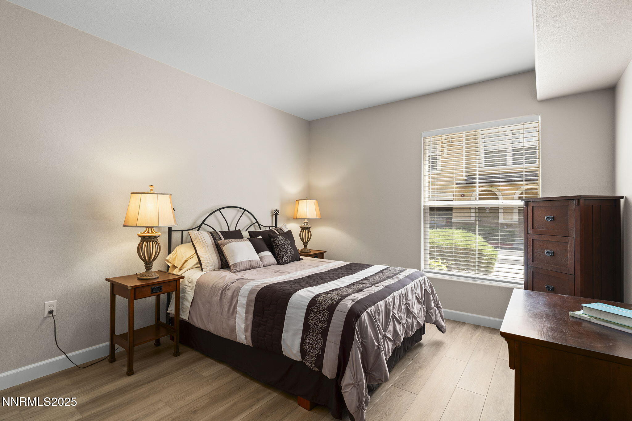 21-web-or-mls-_DSC9272