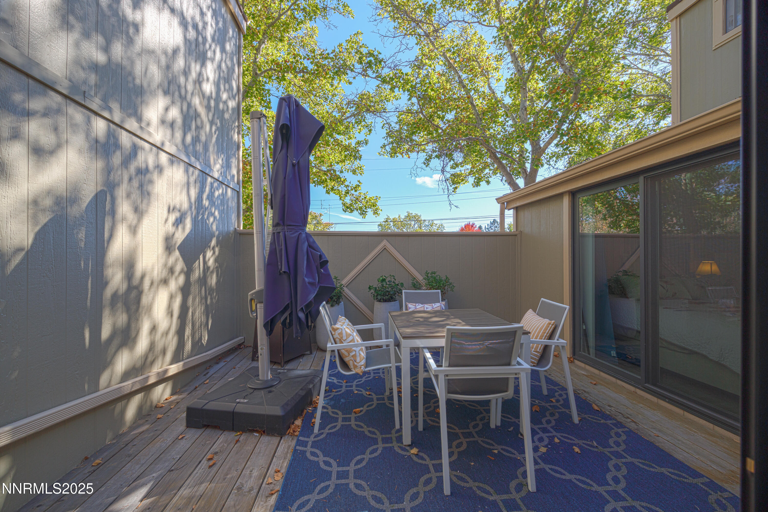 Riverview-26 Courtyard 2