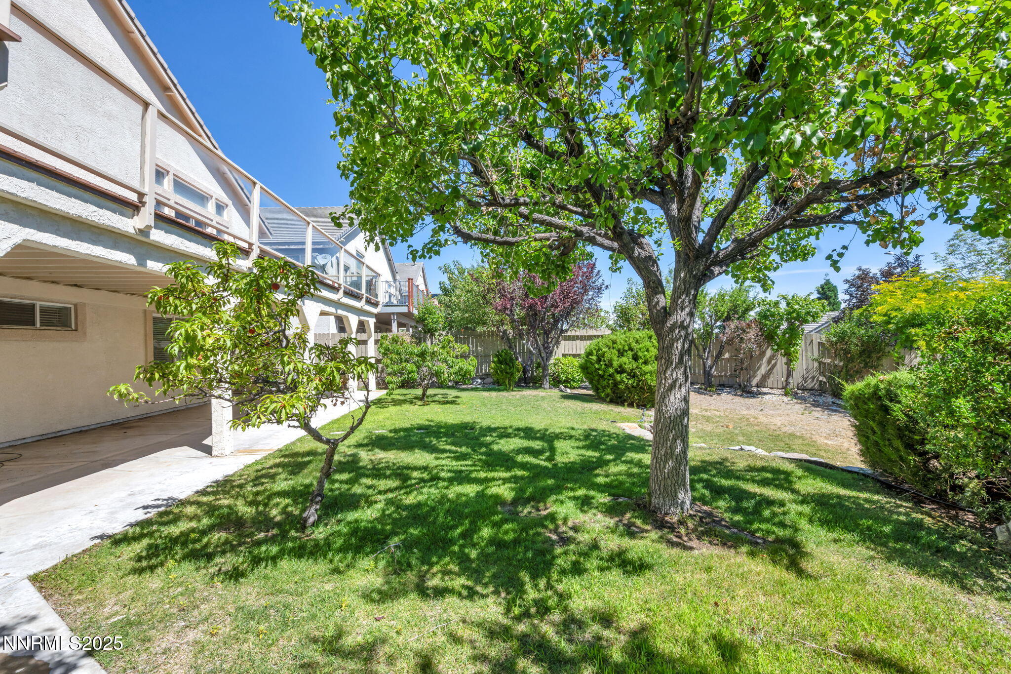 16-web-or-mls-6170-n-deer-meadows-ct