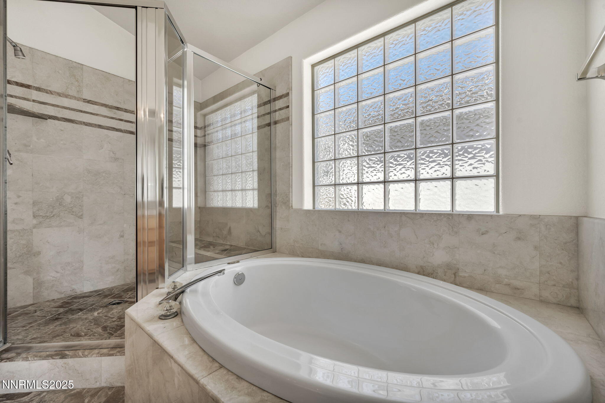 43-web-or-mls-6170-n-deer-meadows-ct