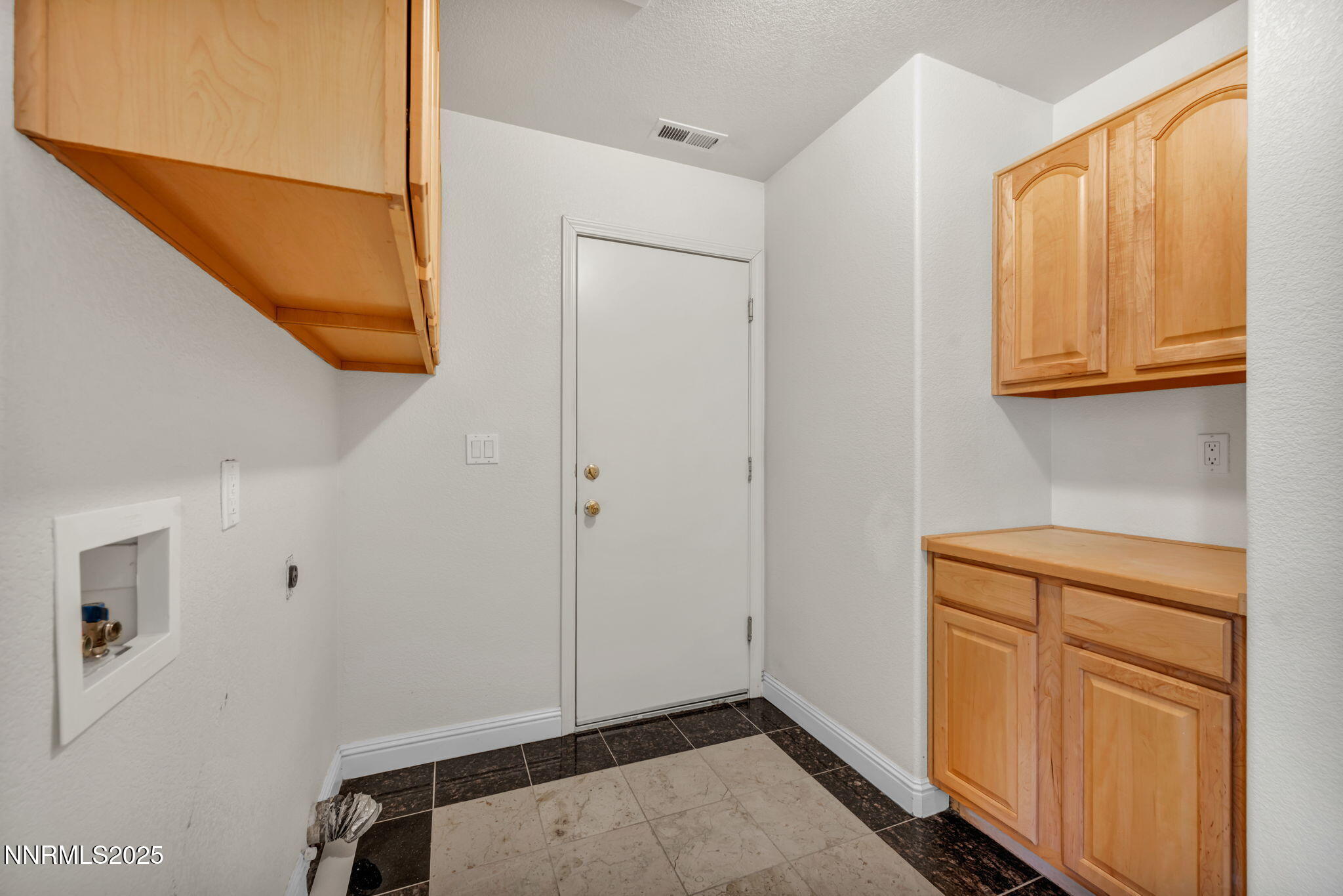 67-web-or-mls-6170-n-deer-meadows-ct