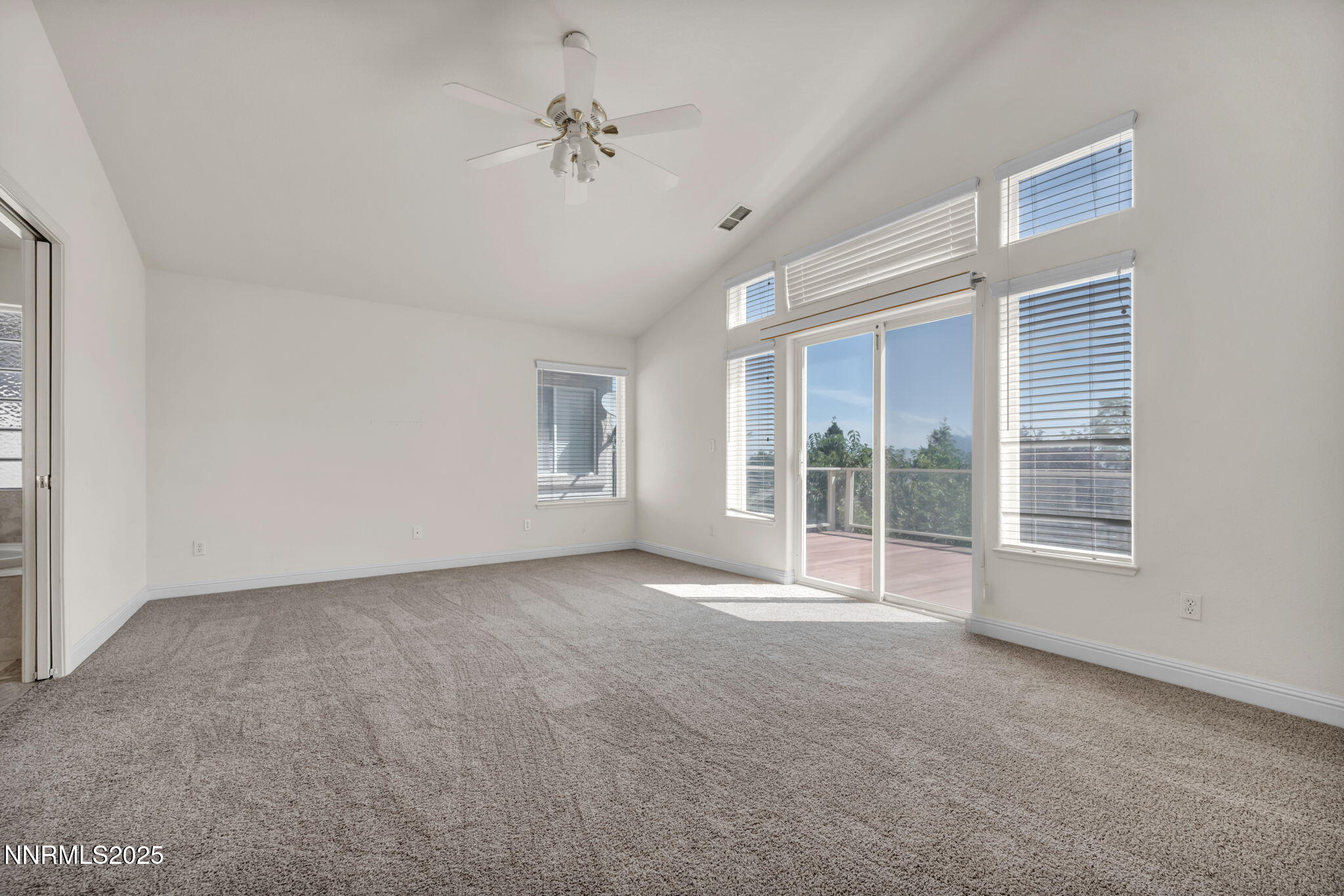 39-web-or-mls-6170-n-deer-meadows-ct