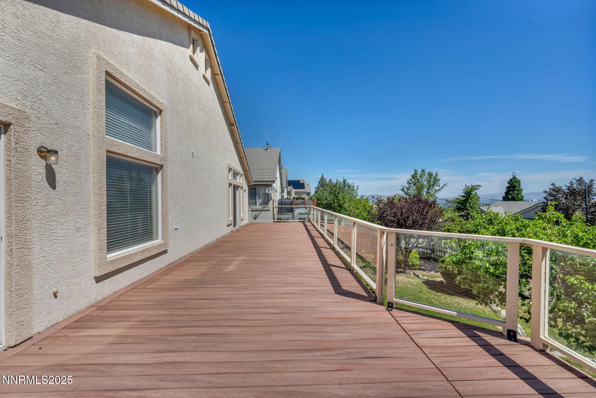 20-web-or-mls-6170-n-deer-meadows-ct