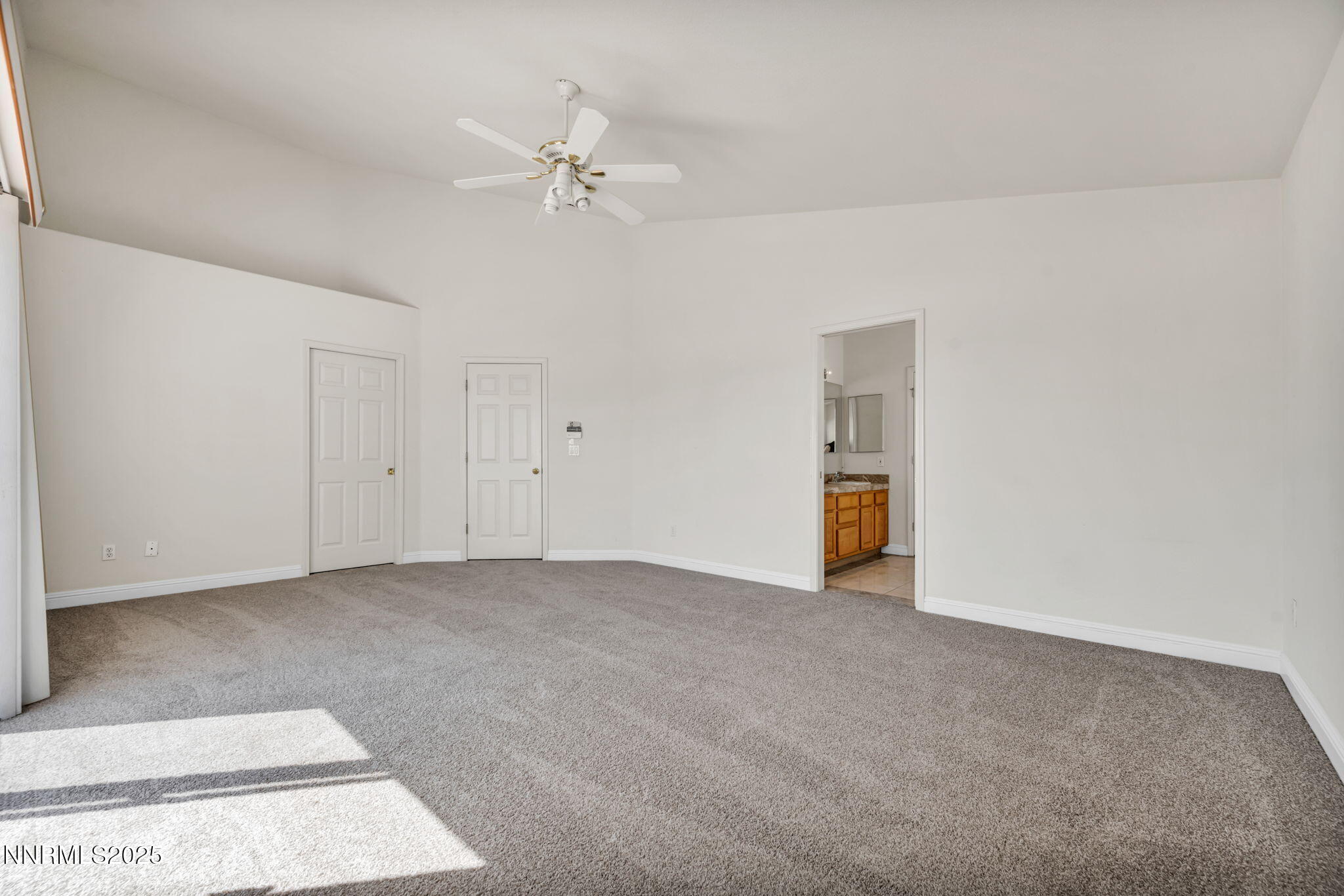 41-web-or-mls-6170-n-deer-meadows-ct