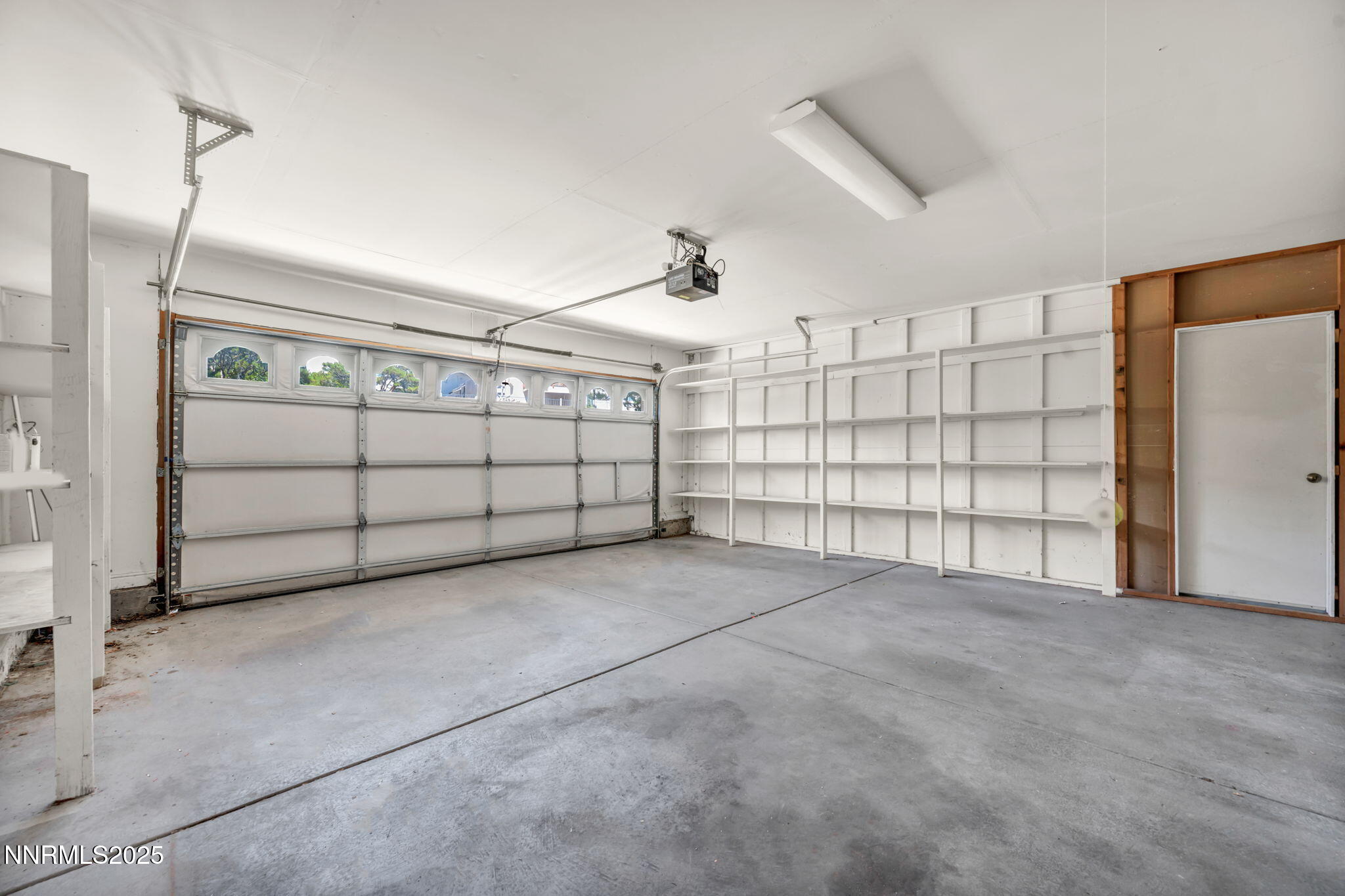 56-web-or-mls-6170-n-deer-meadows-ct