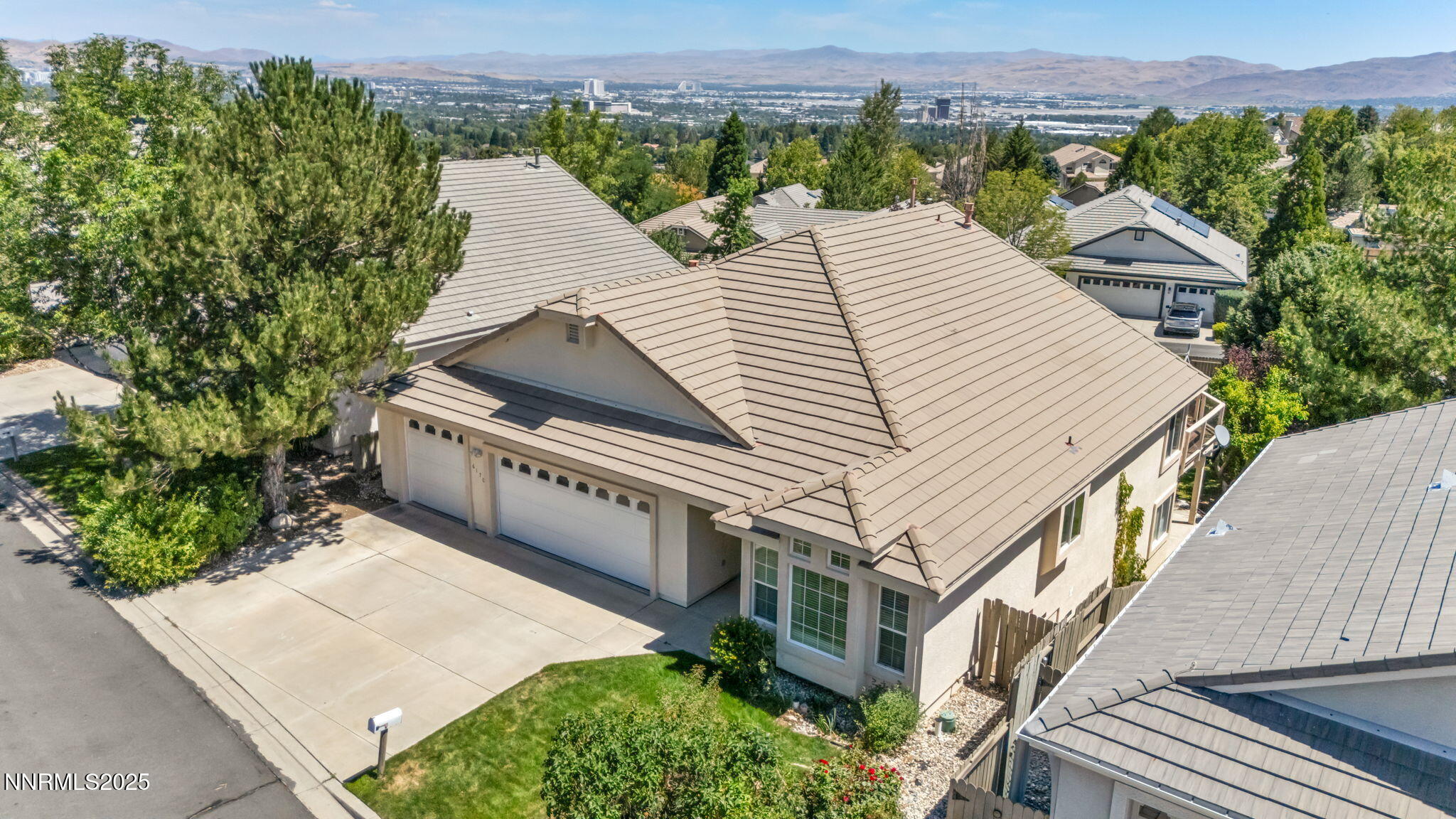 27-web-or-mls-6170-n-deer-meadows-ct