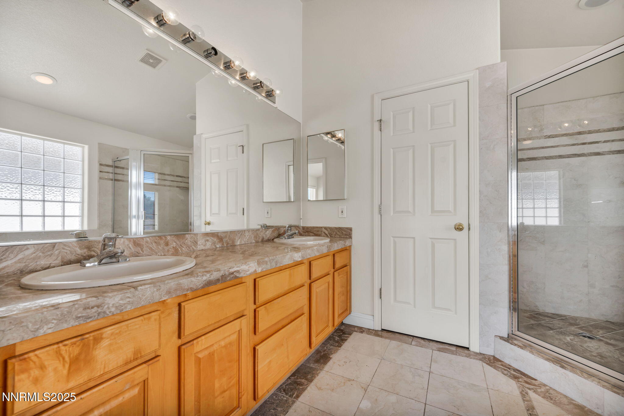 42-web-or-mls-6170-n-deer-meadows-ct