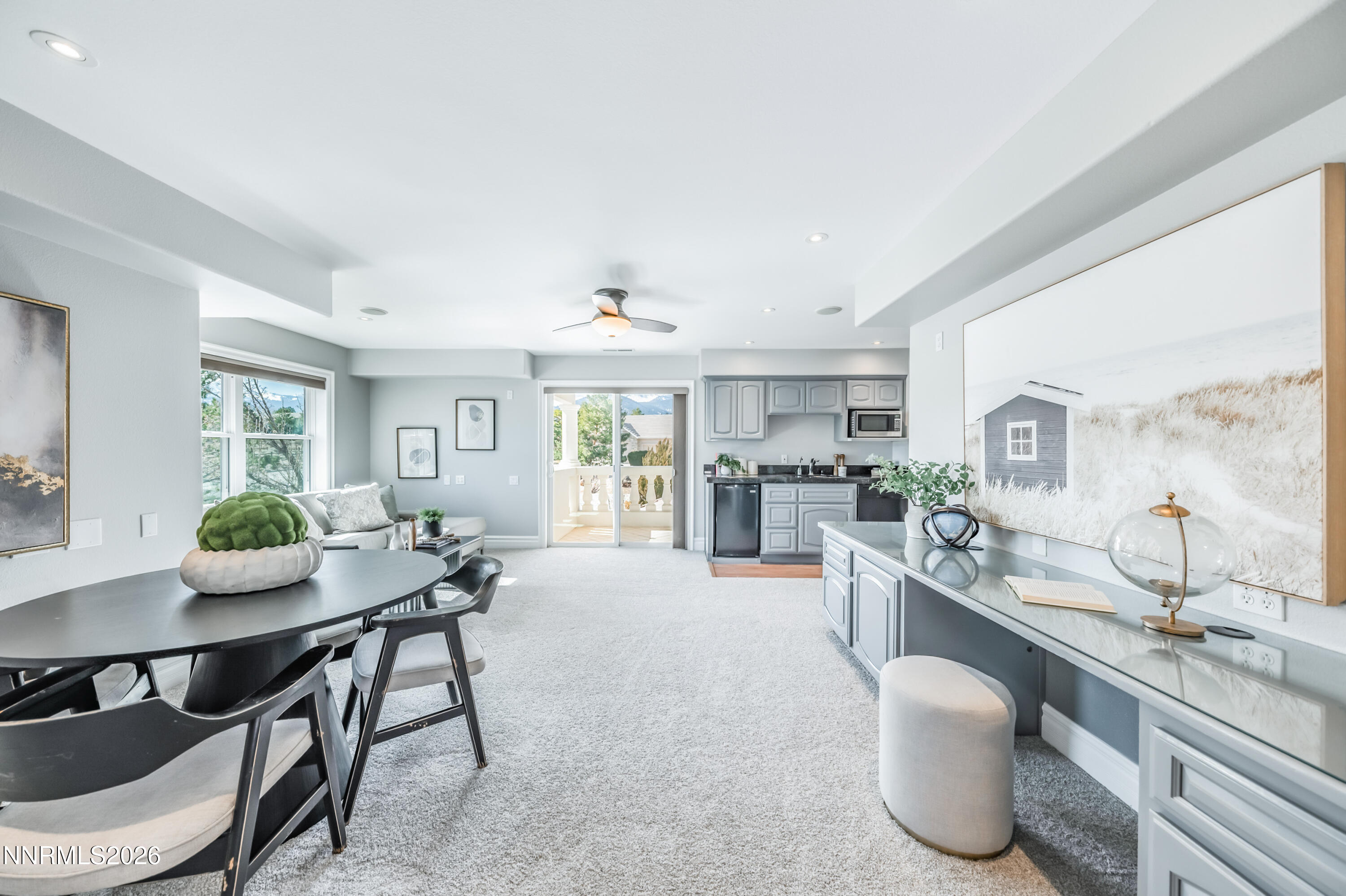 In law suite main SH-1079