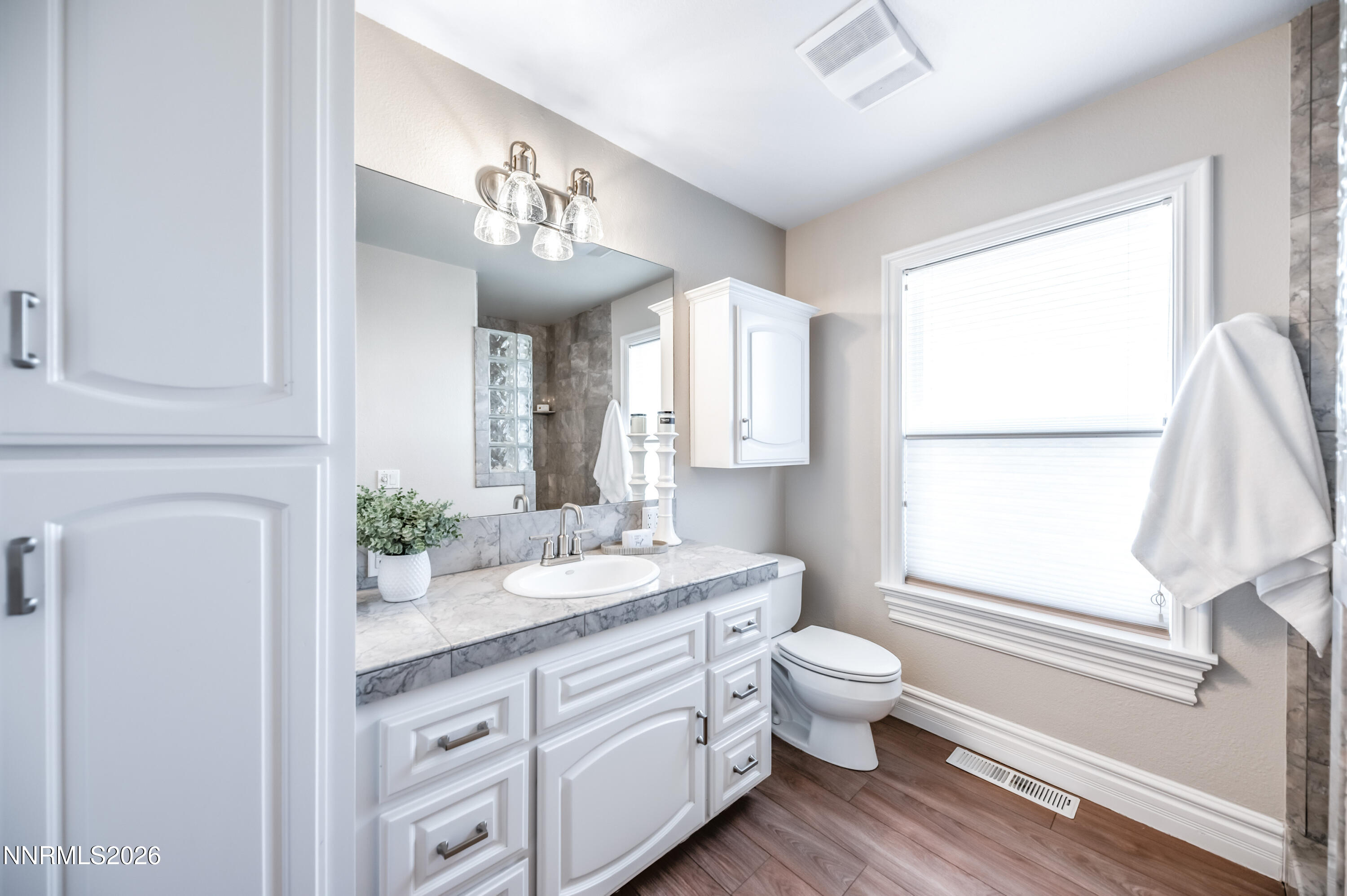 Downstairs bed 2 bath SH-1057