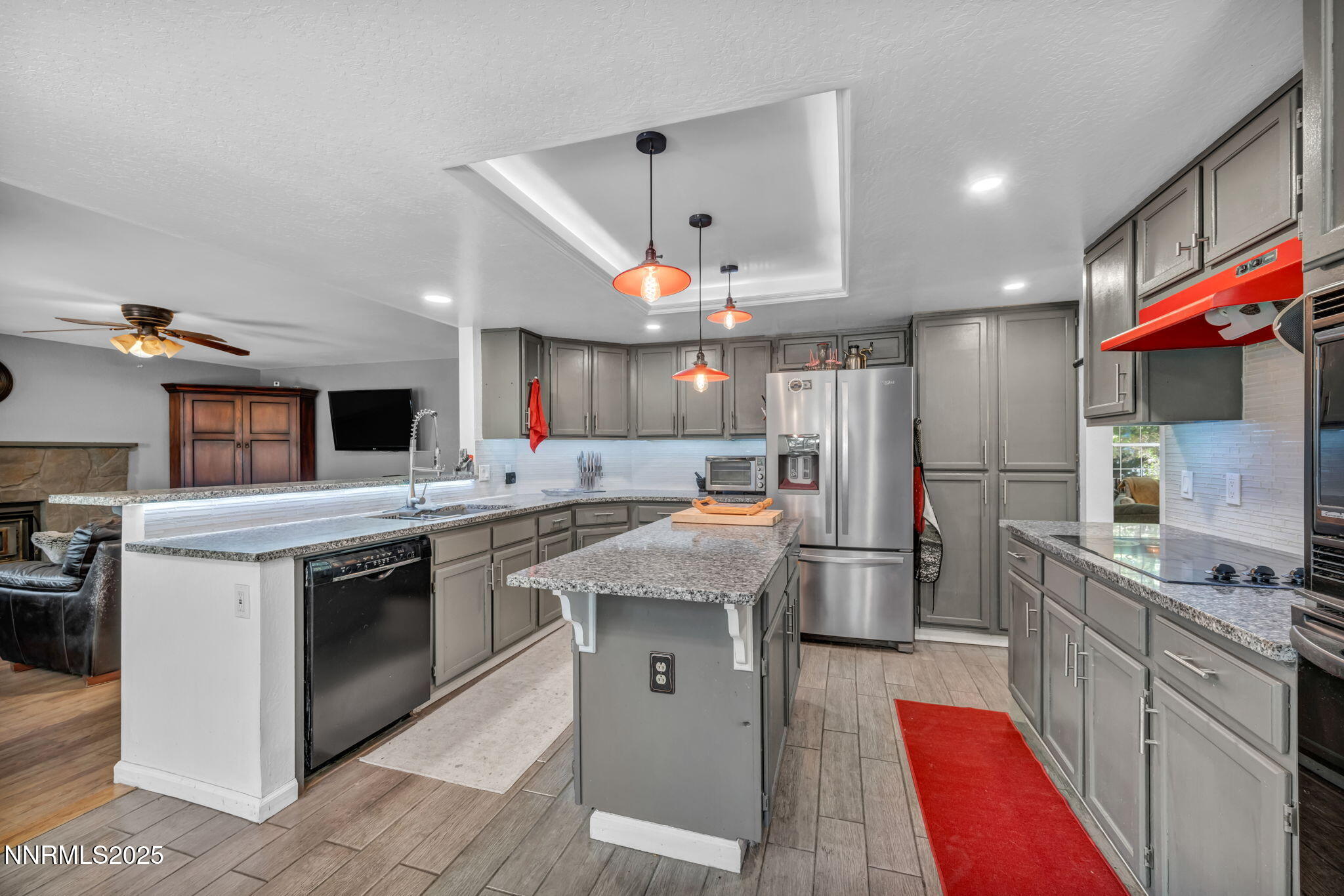 73-web-or-mls-6673-enchanted-valley-dr