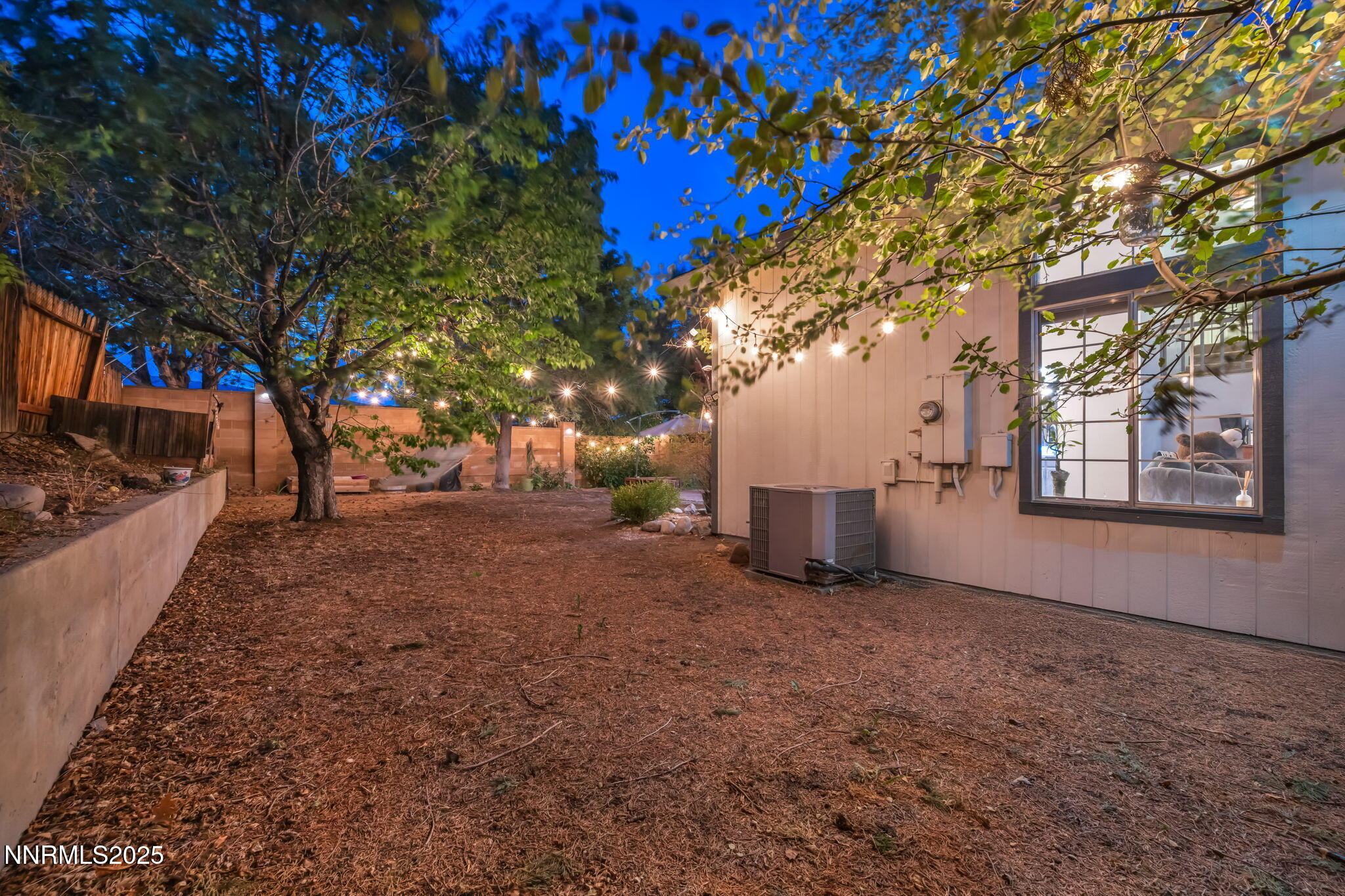 5-web-or-mls-6673-enchanted-valley-dr