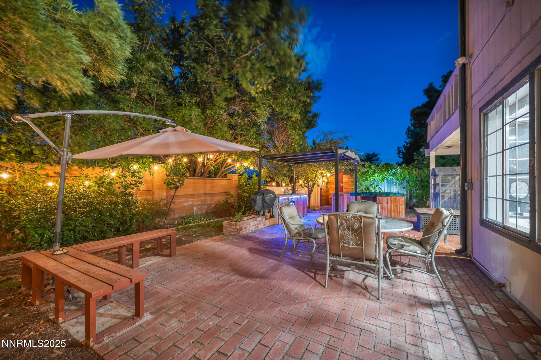 11-web-or-mls-6673-enchanted-valley-dr