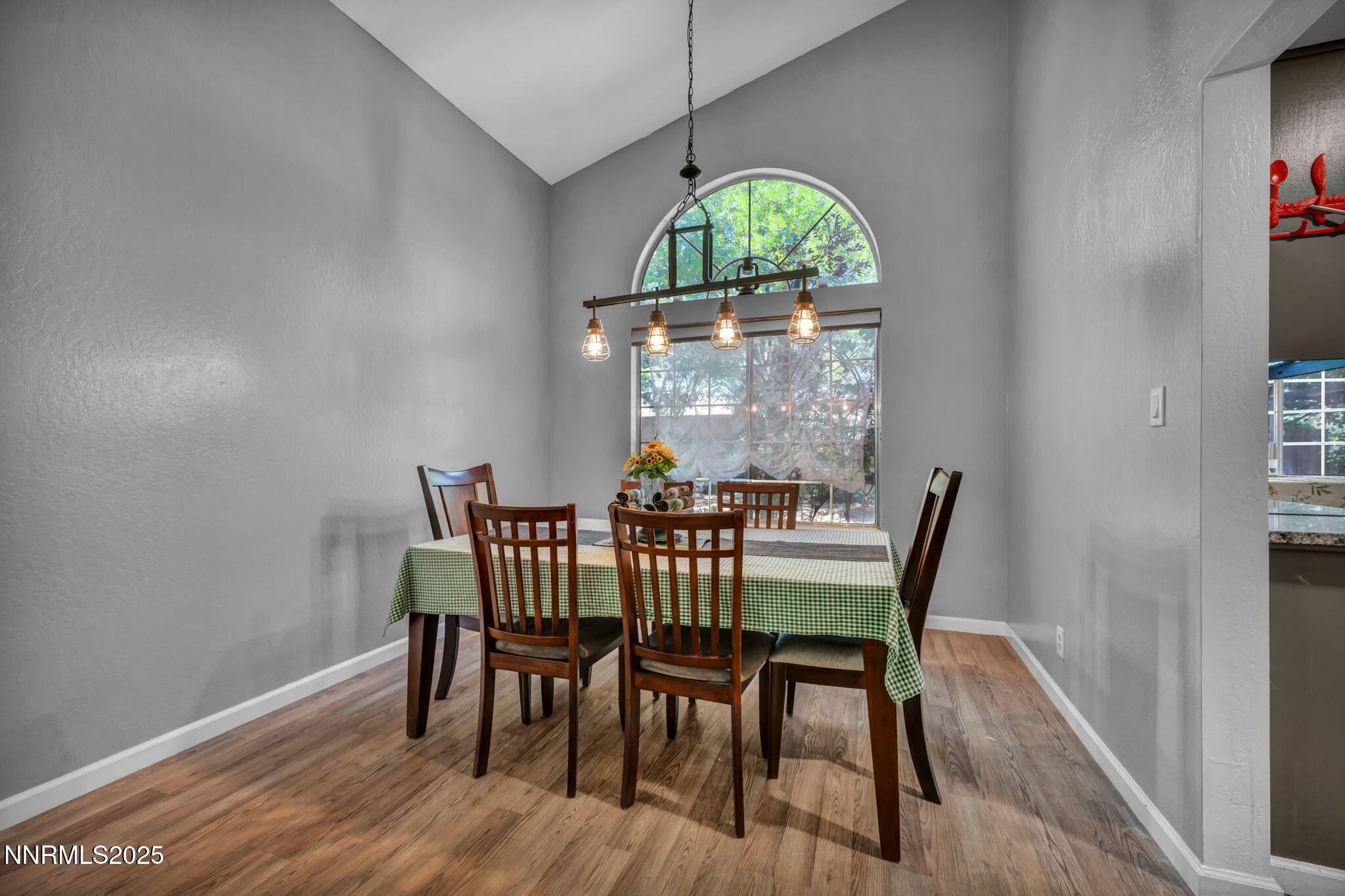 42-web-or-mls-6673-enchanted-valley-dr