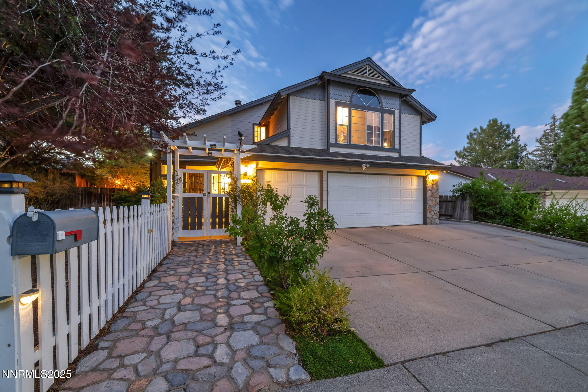 2-web-or-mls-6673-enchanted-valley-dr