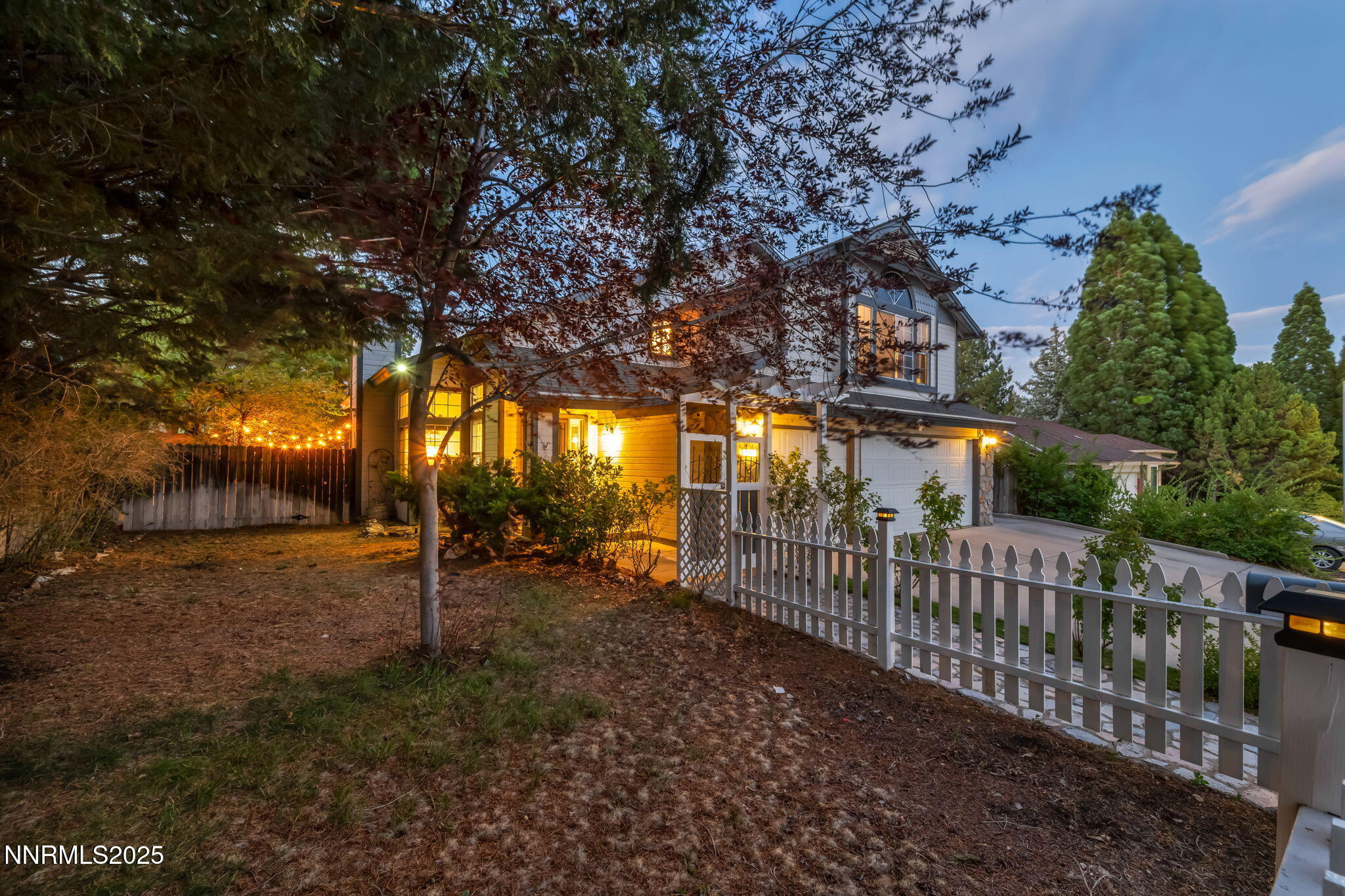 4-web-or-mls-6673-enchanted-valley-dr