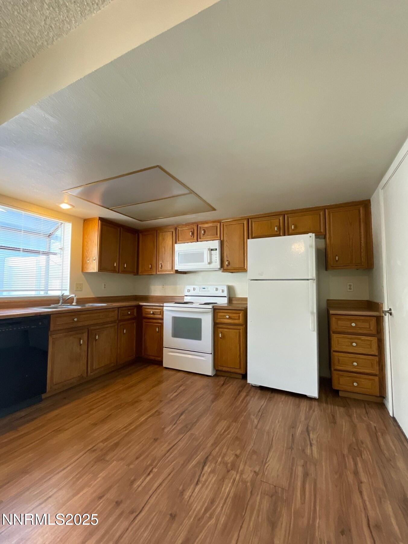 16-Sep 22 2025 04_25pm-D51y