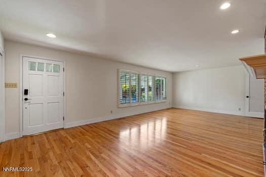 large-019a0782-e72c-72c2-87c1-9dee5982e2