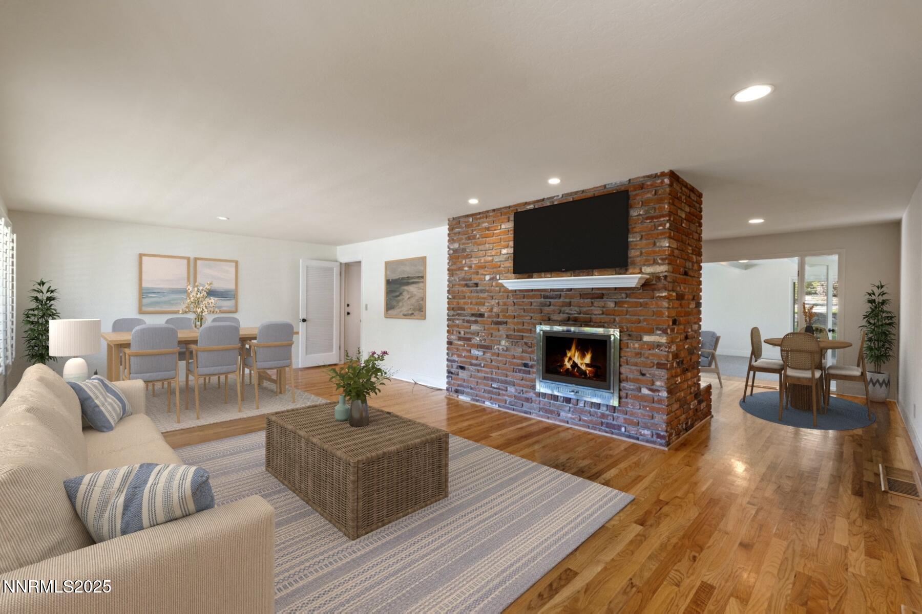 2201 Barnes living room staged