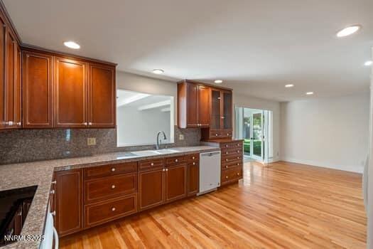 large-019a0782-ee1d-72b7-8978-db9336963d