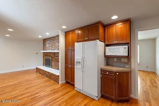 large-019a0782-e4bf-726e-bd5c-48ba91e1b8