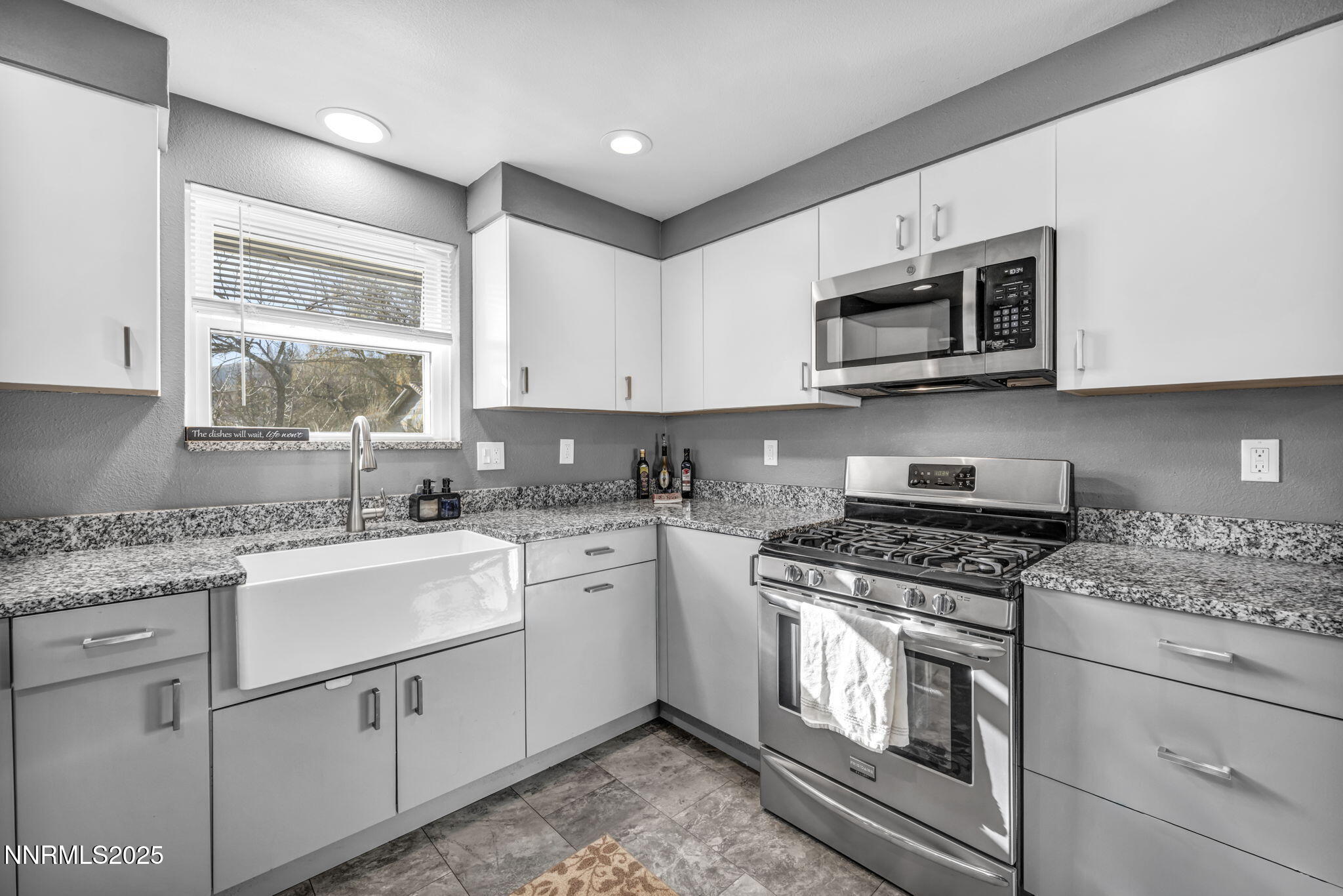 Carson City, Nevada 89703, United States, 3 Bedrooms Bedrooms, ,2 BathroomsBathrooms,Residential,Active,254234