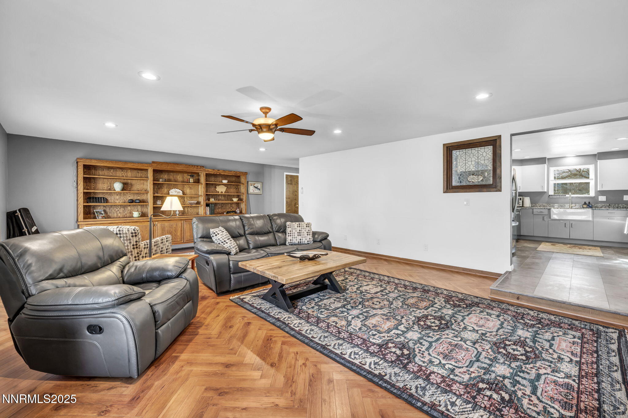 Carson City, Nevada 89703, United States, 3 Bedrooms Bedrooms, ,2 BathroomsBathrooms,Residential,Active,254234