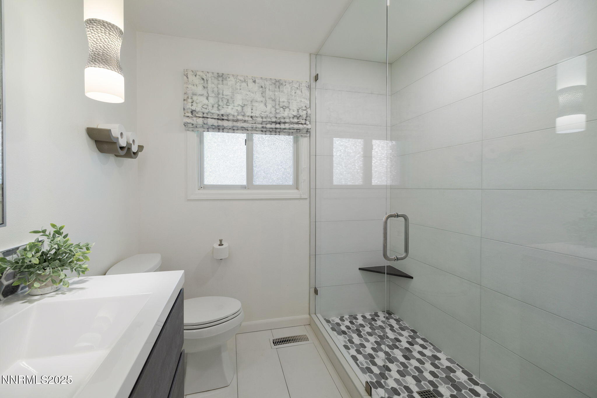 10-web-or-mls-2535 W Lake Ridge Shores-6