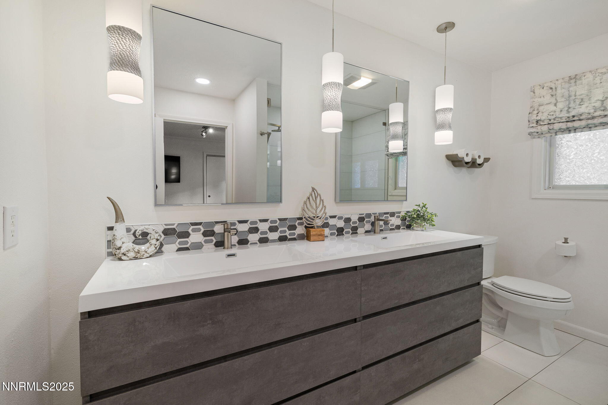 Reno, Nevada, 89519, United States, 4 Bedrooms Bedrooms, ,4 BathroomsBathrooms,Residential,Active,1952499