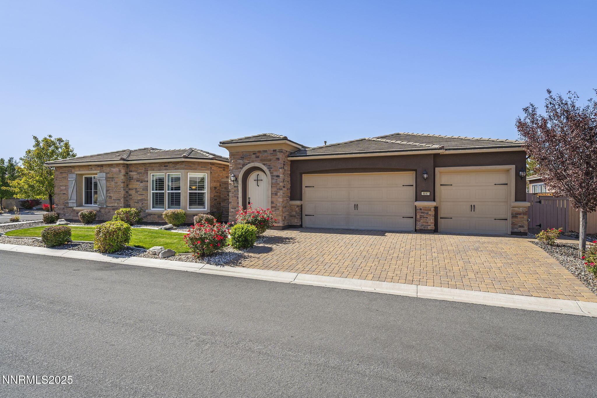 3-web-or-mls-_DSC4402