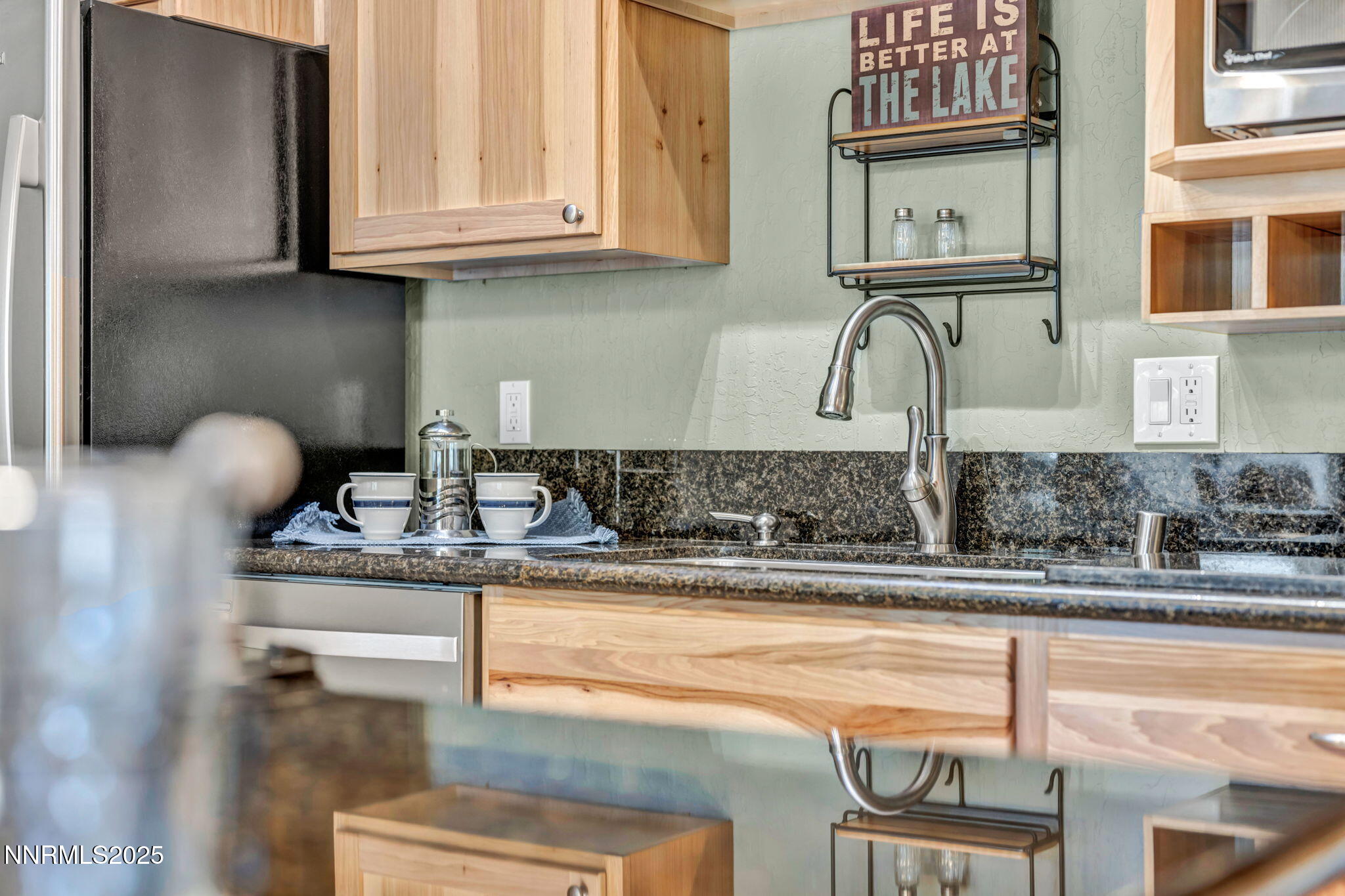 30-web-or-mls-845-southwood-blvd-22