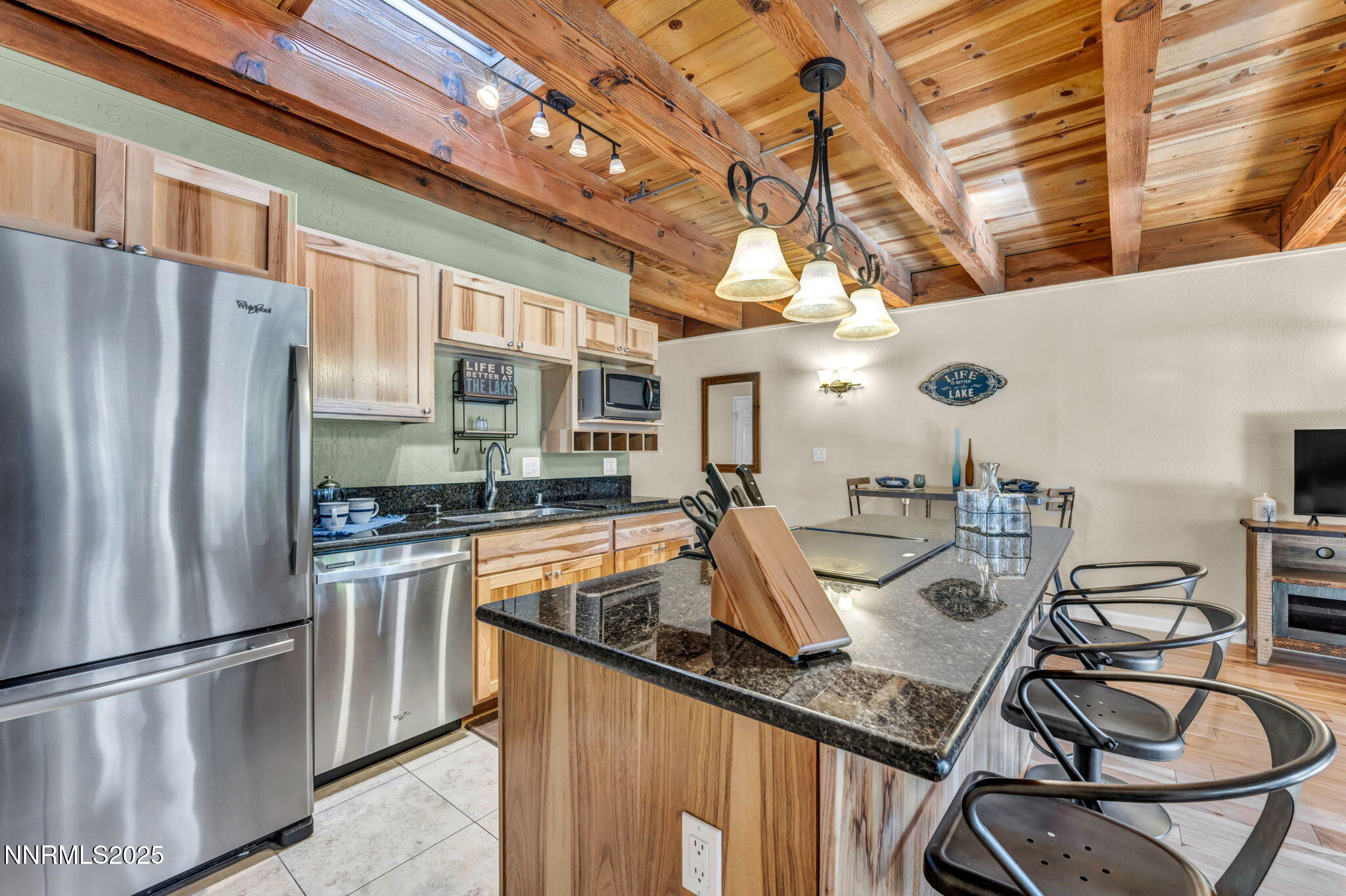 49-web-or-mls-845-southwood-blvd-22