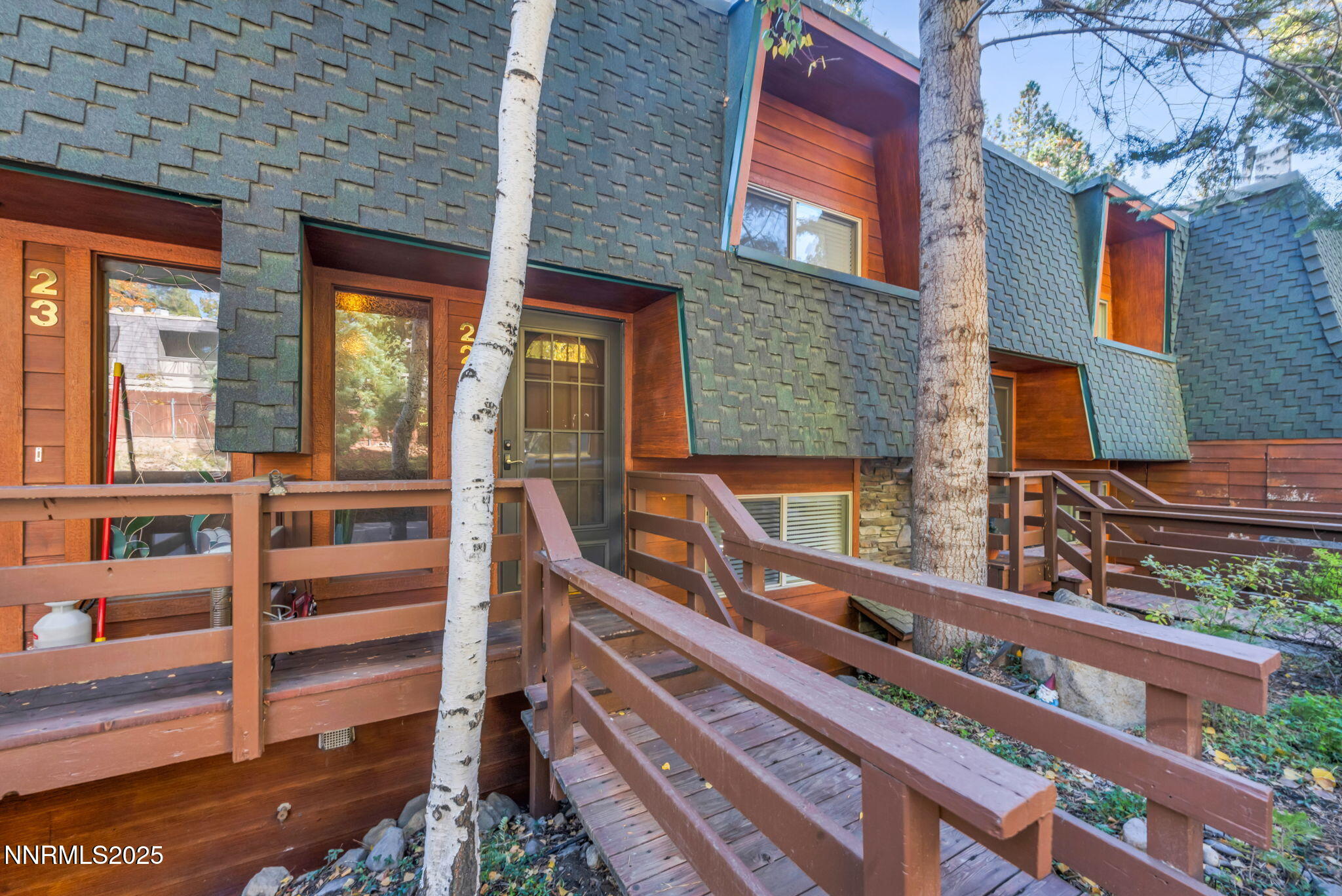 7-web-or-mls-845-southwood-blvd-22