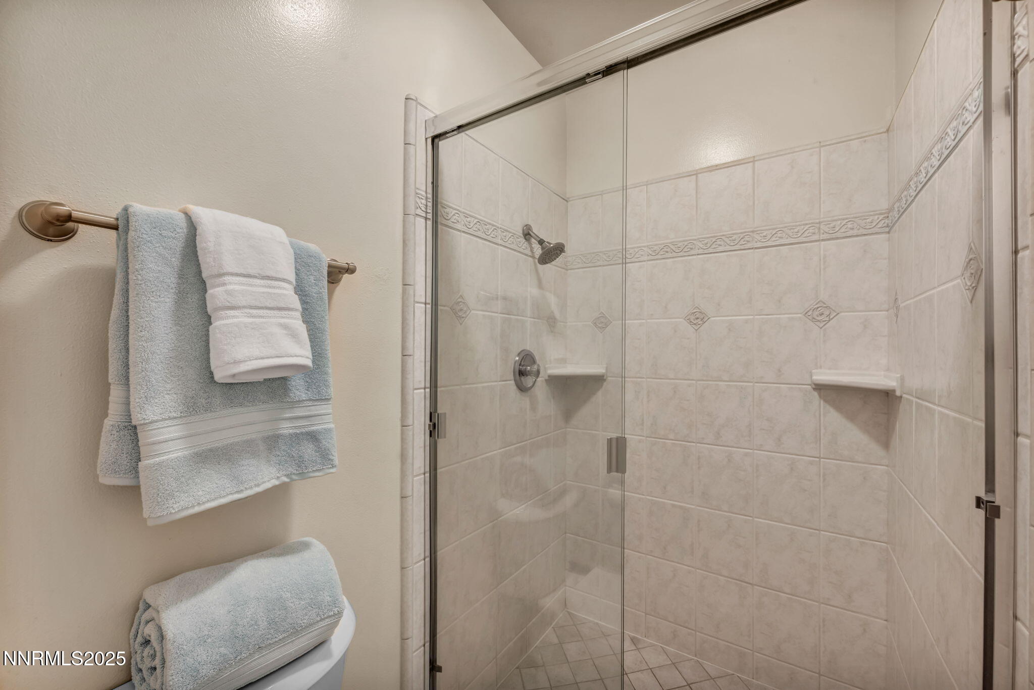 38-web-or-mls-845-southwood-blvd-22