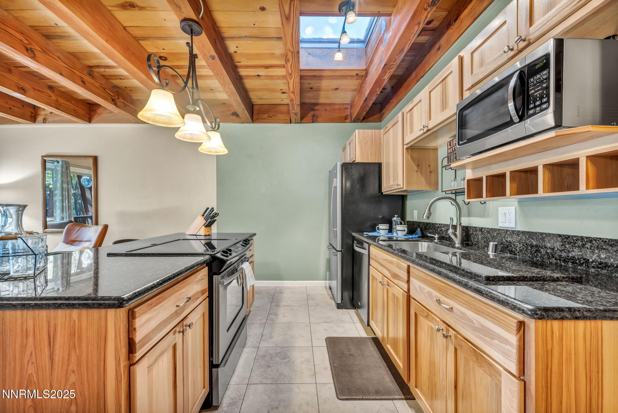 43-web-or-mls-845-southwood-blvd-22