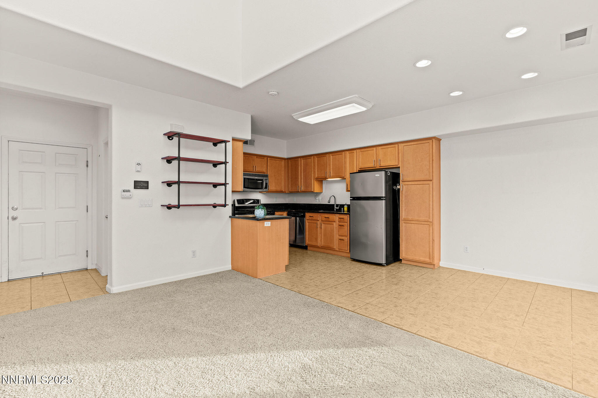 Viasro-2125StantonLn-19