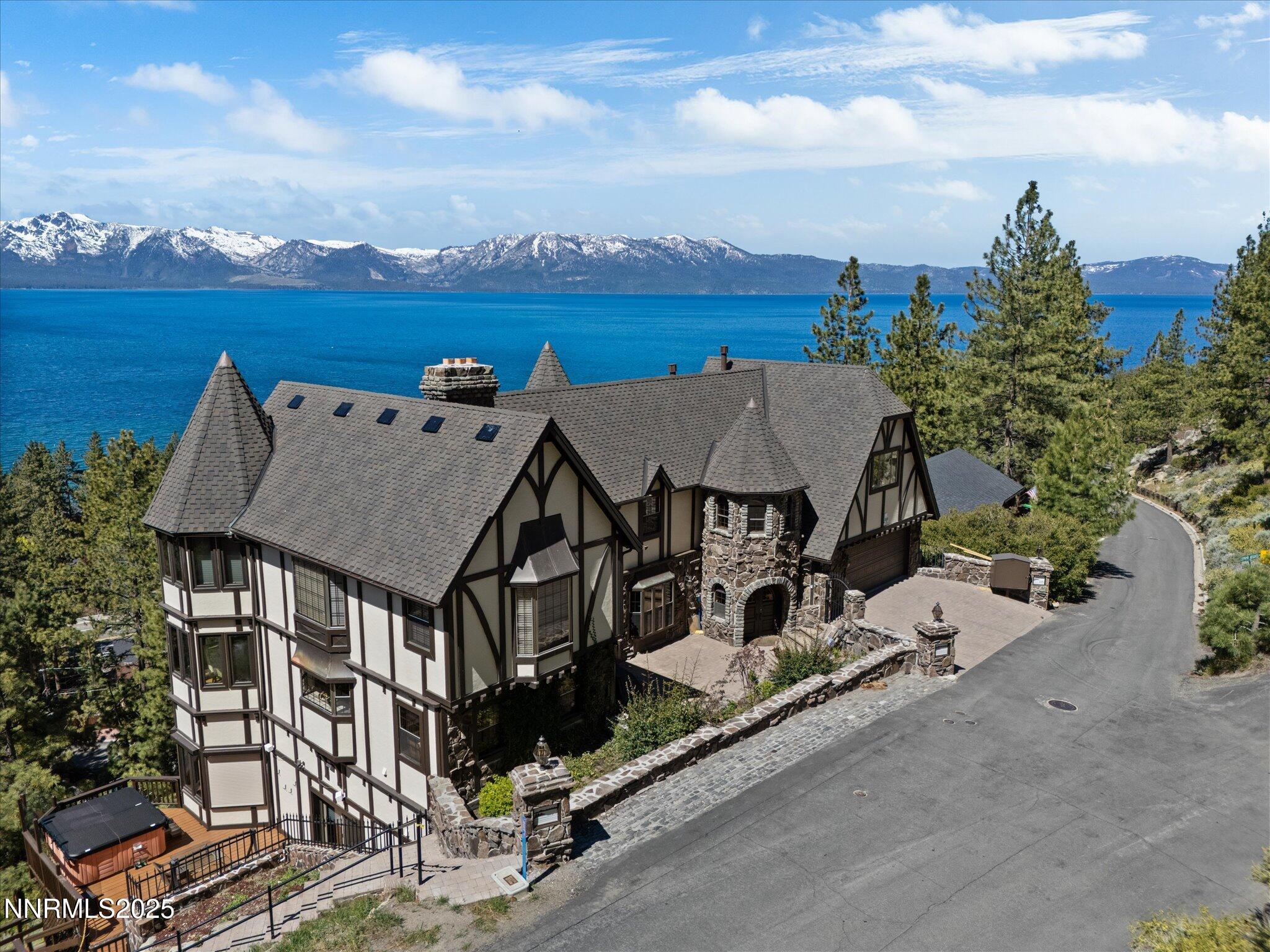 05-225 S Martin Dr-104